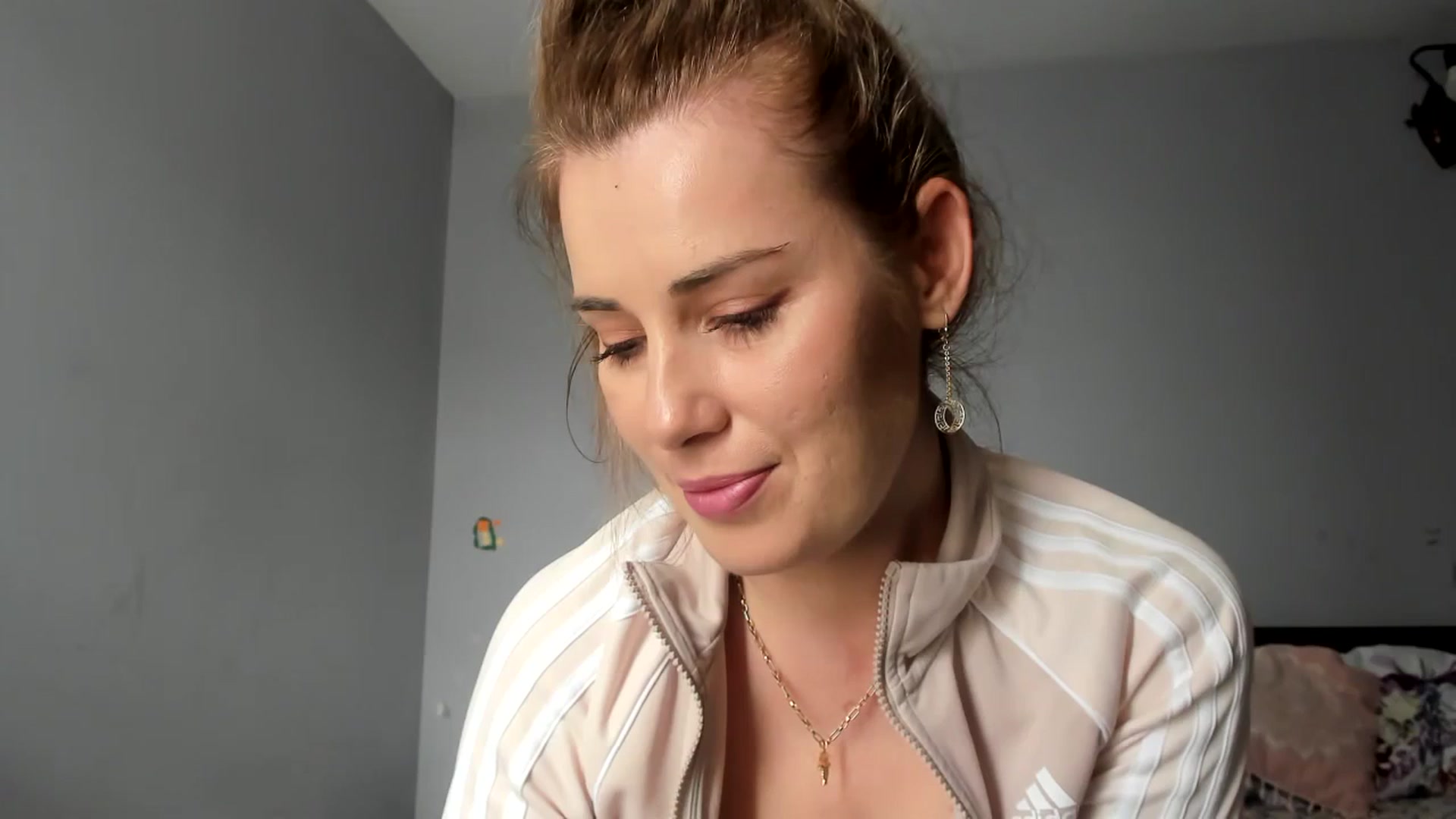 Gallery image thumbnail from PrettyWomen31's myfreecams stream on, 01/16/2024, 09:36 image 16 of 20