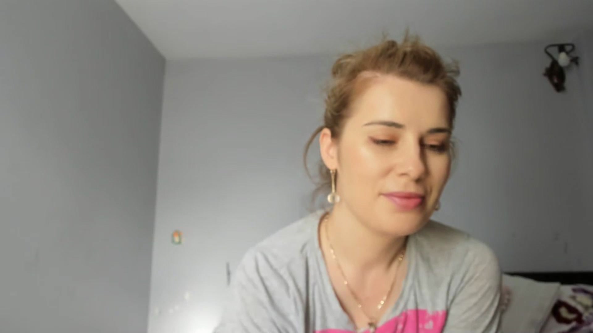 Gallery image thumbnail from PrettyWomen31's myfreecams stream on, 01/25/2024, 09:25 image 16 of 20
