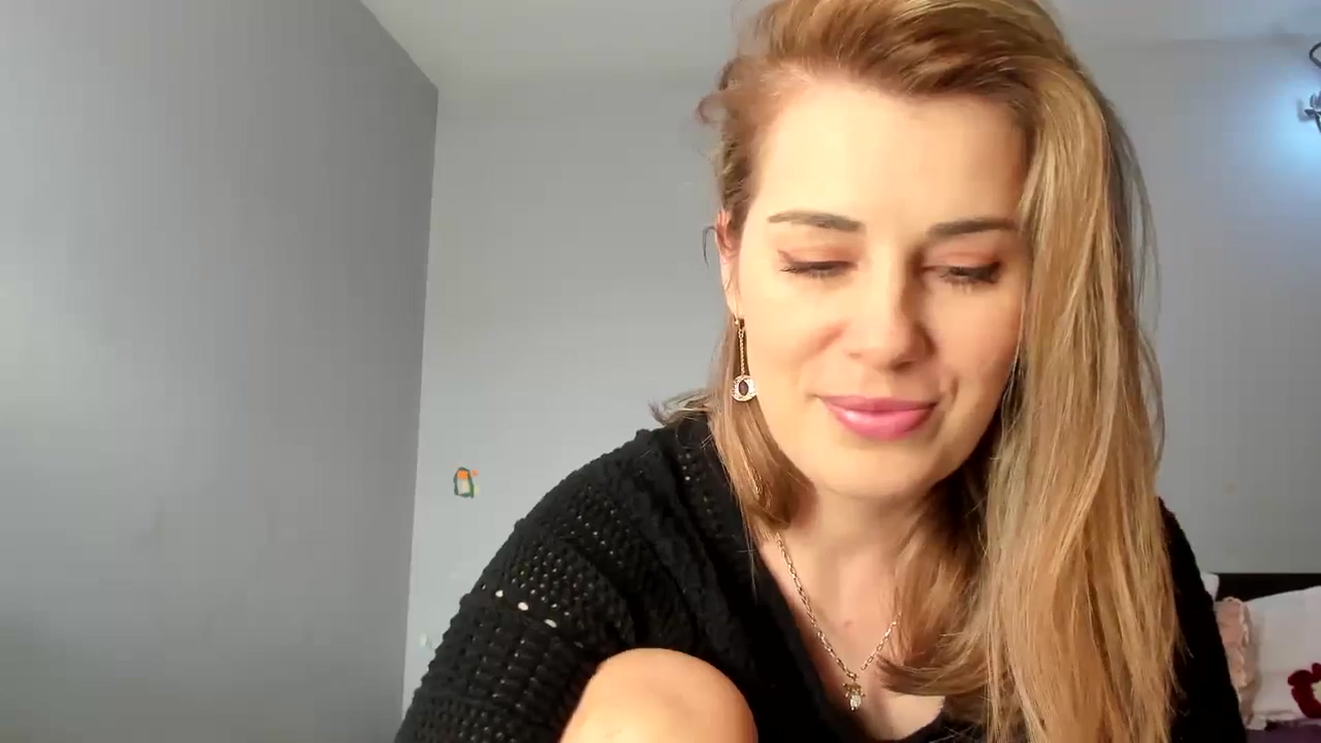 Gallery image thumbnail from PrettyWomen31's myfreecams stream on, 01/30/2024, 08:30 image 4 of 20
