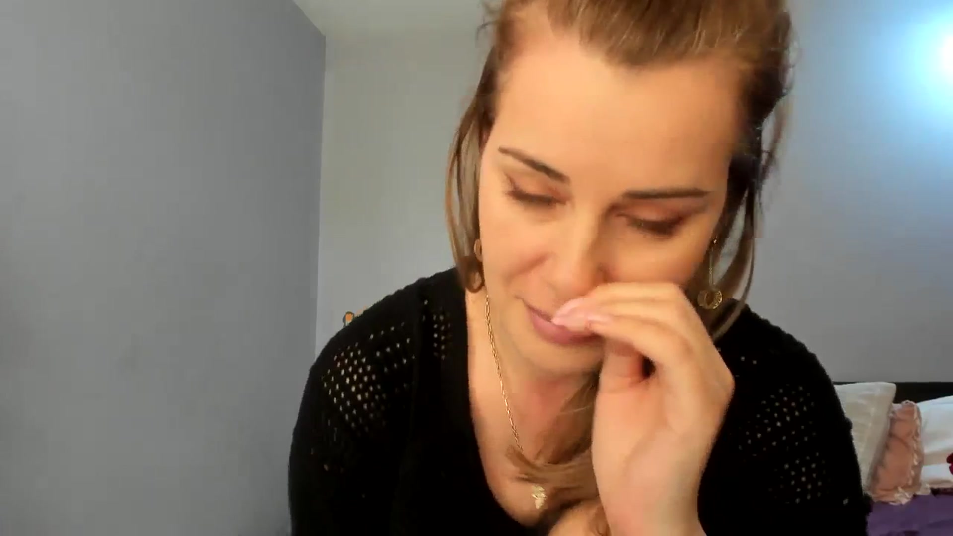 Gallery image thumbnail from PrettyWomen31's myfreecams stream on, 01/30/2024, 10:03 image 16 of 20