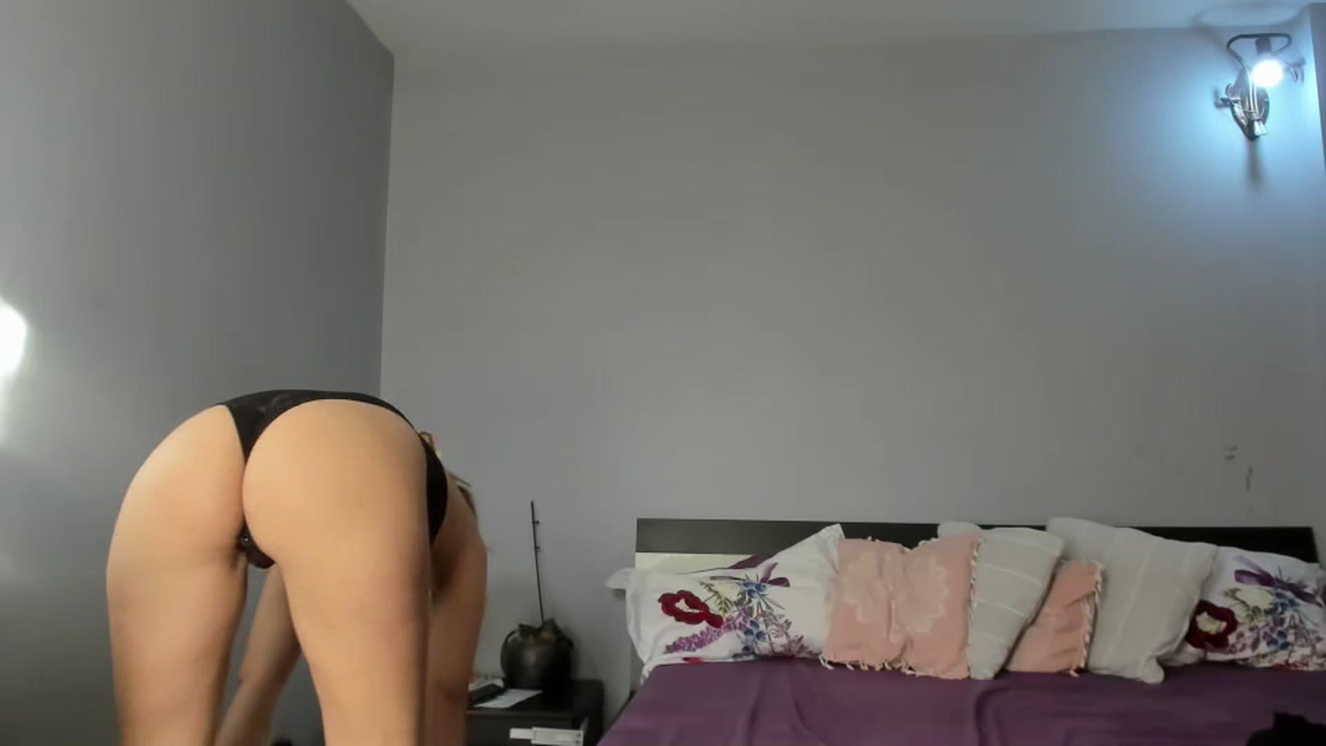 Gallery image thumbnail from PrettyWomen31's myfreecams stream on, 01/31/2024, 08:39 image 2 of 20
