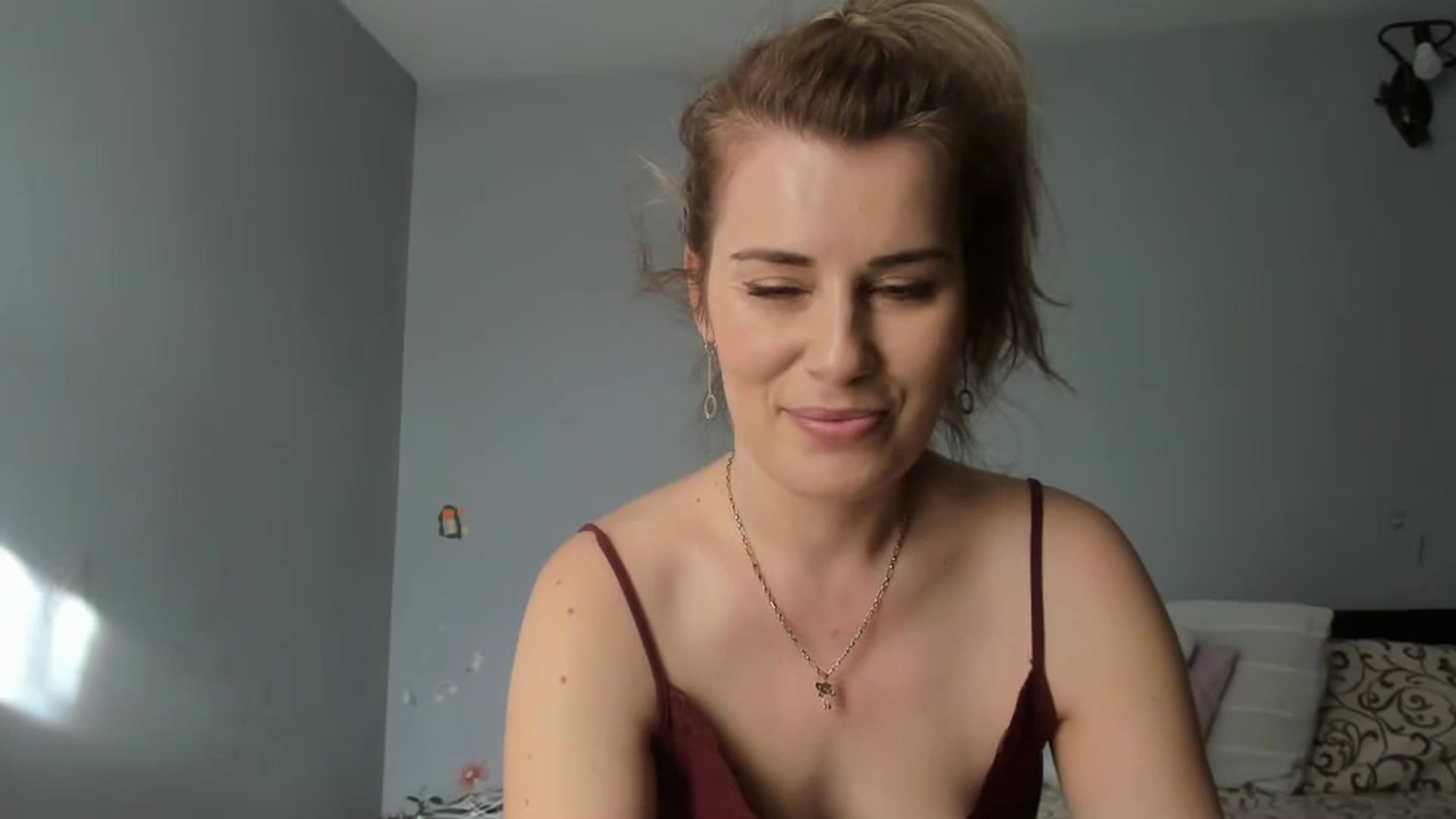 Gallery image thumbnail from PrettyWomen31's myfreecams stream on, 02/07/2024, 08:41 image 6 of 20