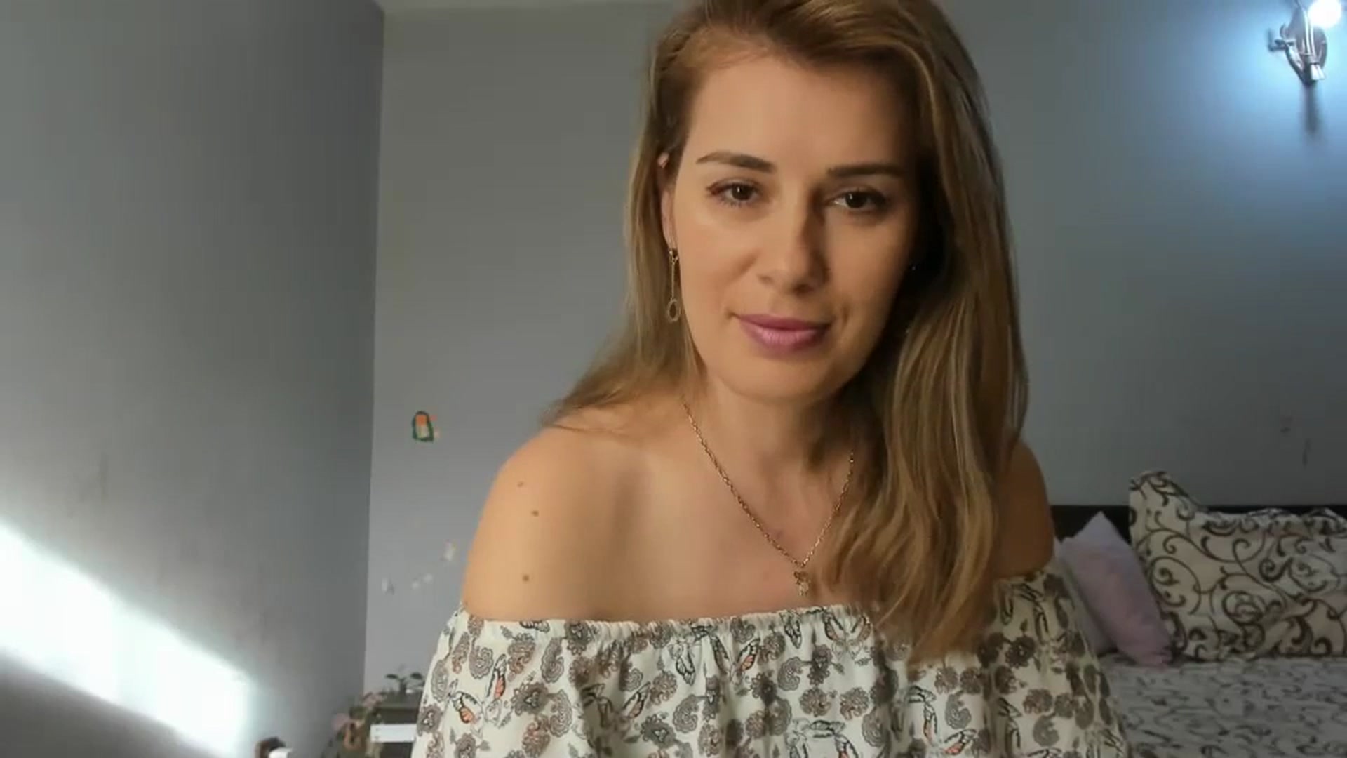 Gallery image thumbnail from PrettyWomen31's myfreecams stream on, 02/11/2024, 09:01 image 5 of 20