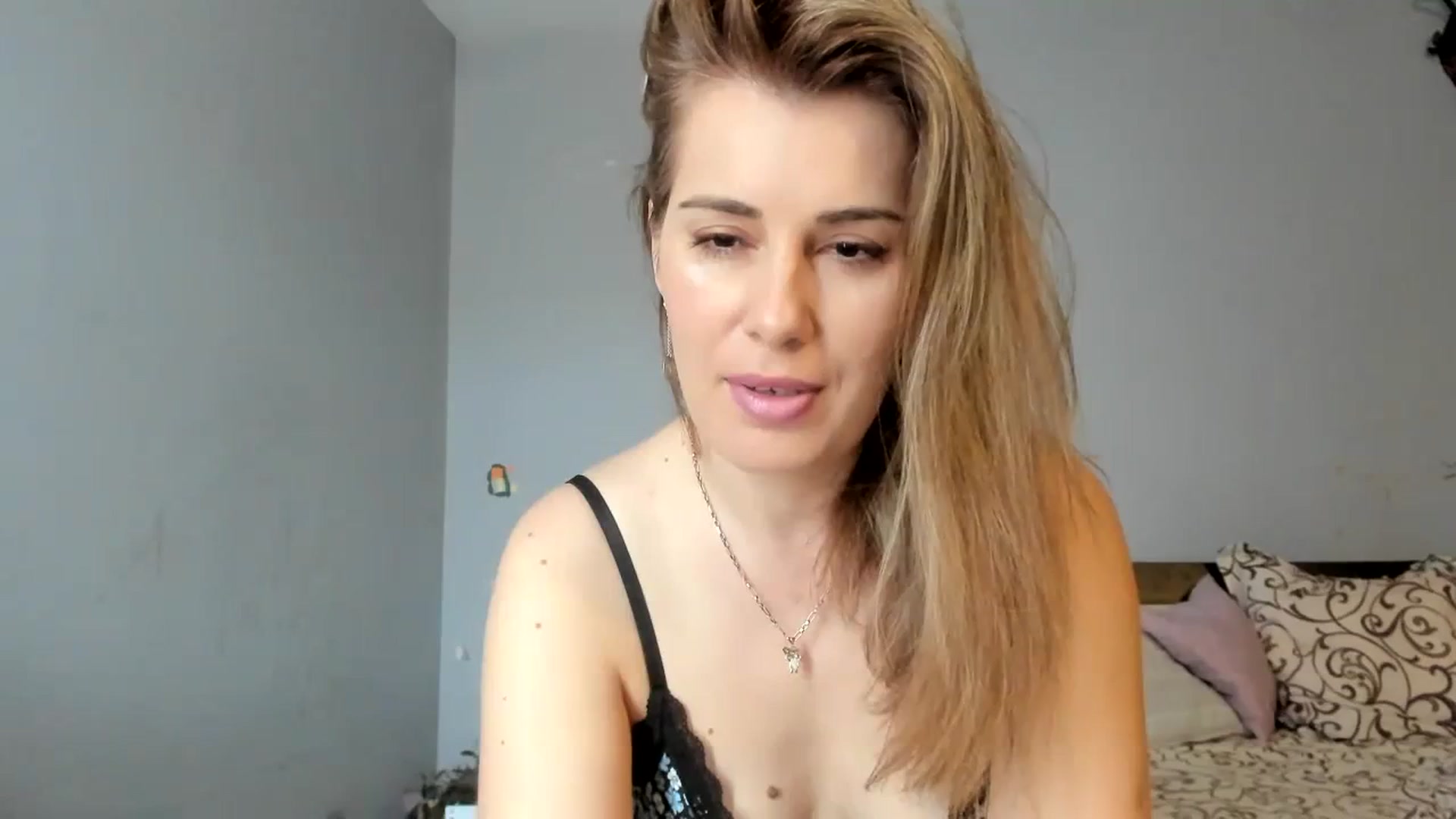 Gallery image thumbnail from PrettyWomen31's myfreecams stream on, 02/13/2024, 08:58 image 3 of 20