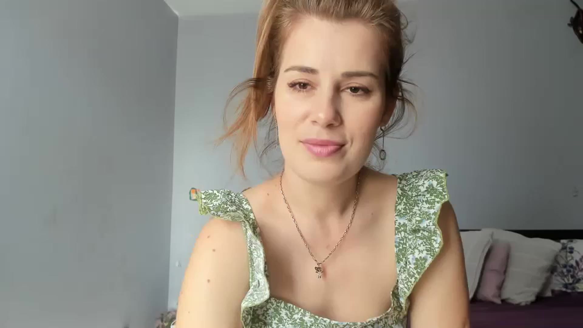 Gallery image thumbnail from PrettyWomen31's myfreecams stream on, 02/22/2024, 09:47 image 2 of 20