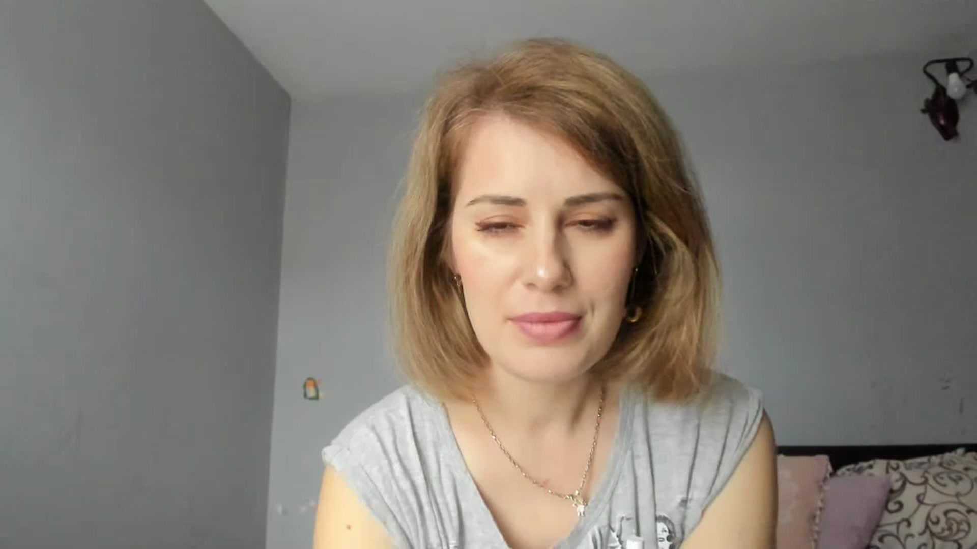 Gallery image thumbnail from PrettyWomen31's myfreecams stream on, 03/14/2024, 09:09 image 7 of 20