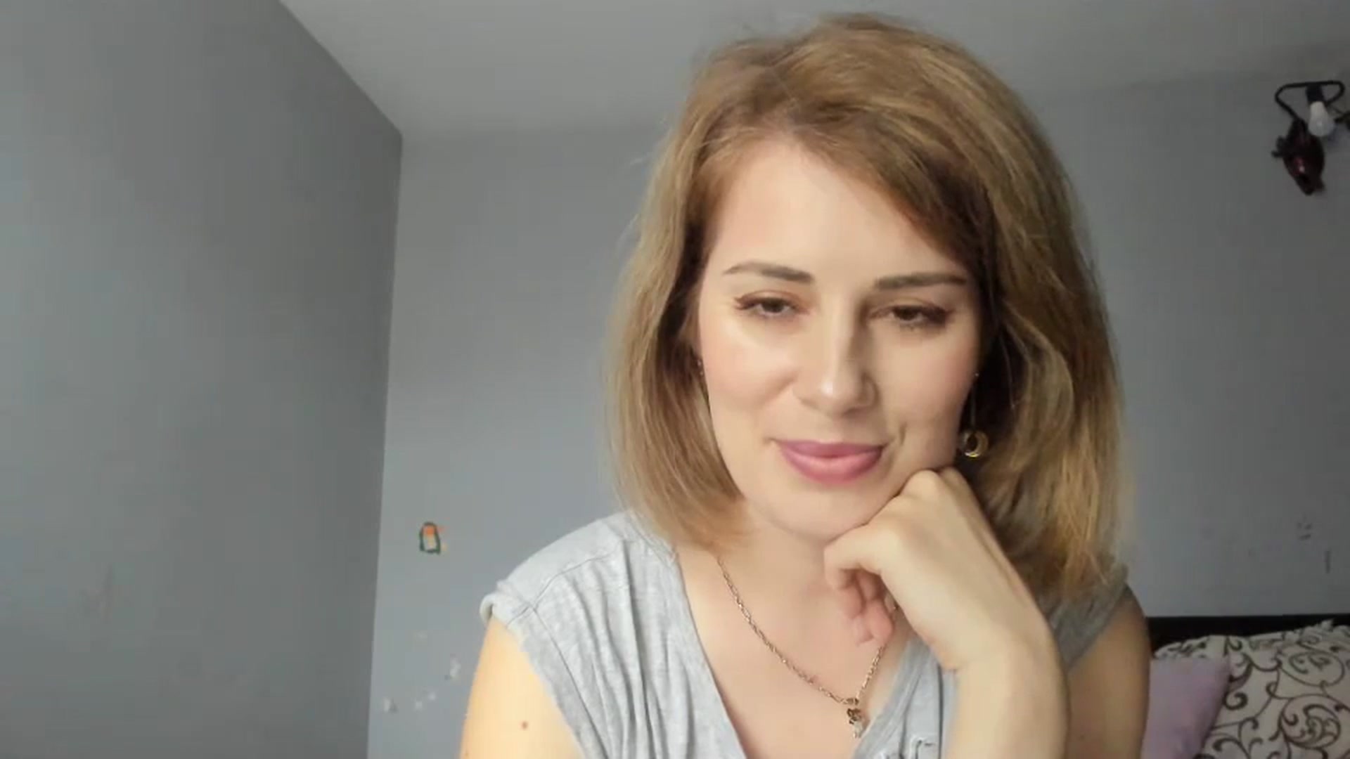 Gallery image thumbnail from PrettyWomen31's myfreecams stream on, 03/14/2024, 09:09 image 8 of 20