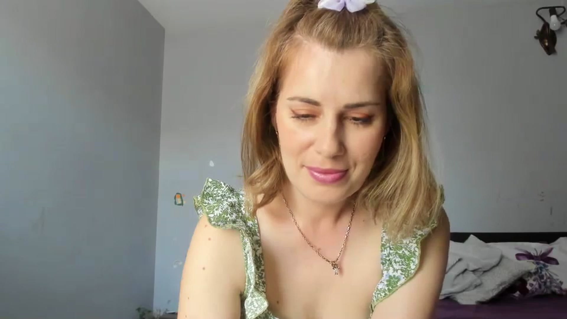 Gallery image thumbnail from PrettyWomen31's myfreecams stream on, 04/09/2024, 07:21 image 6 of 20