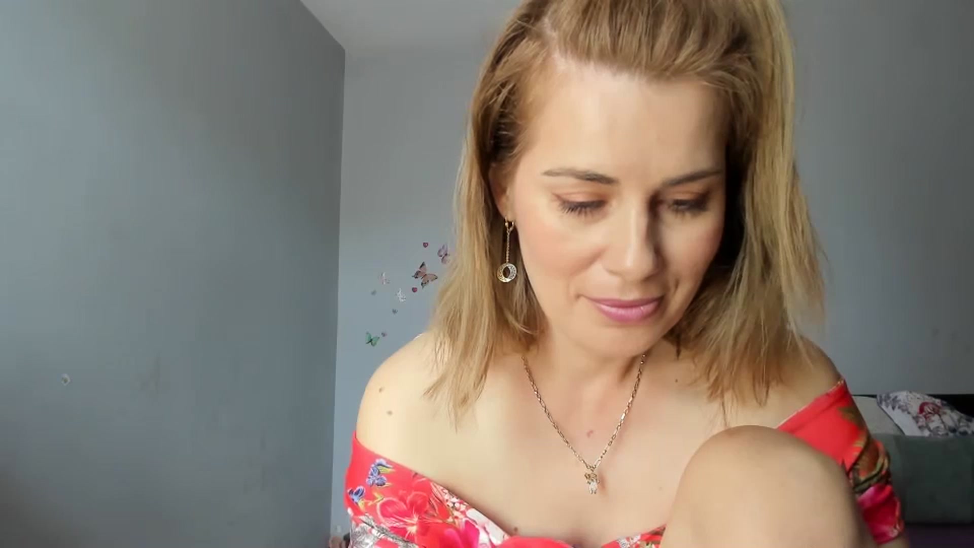 Gallery image thumbnail from PrettyWomen31's myfreecams stream on, 05/15/2024, 07:41 image 18 of 20