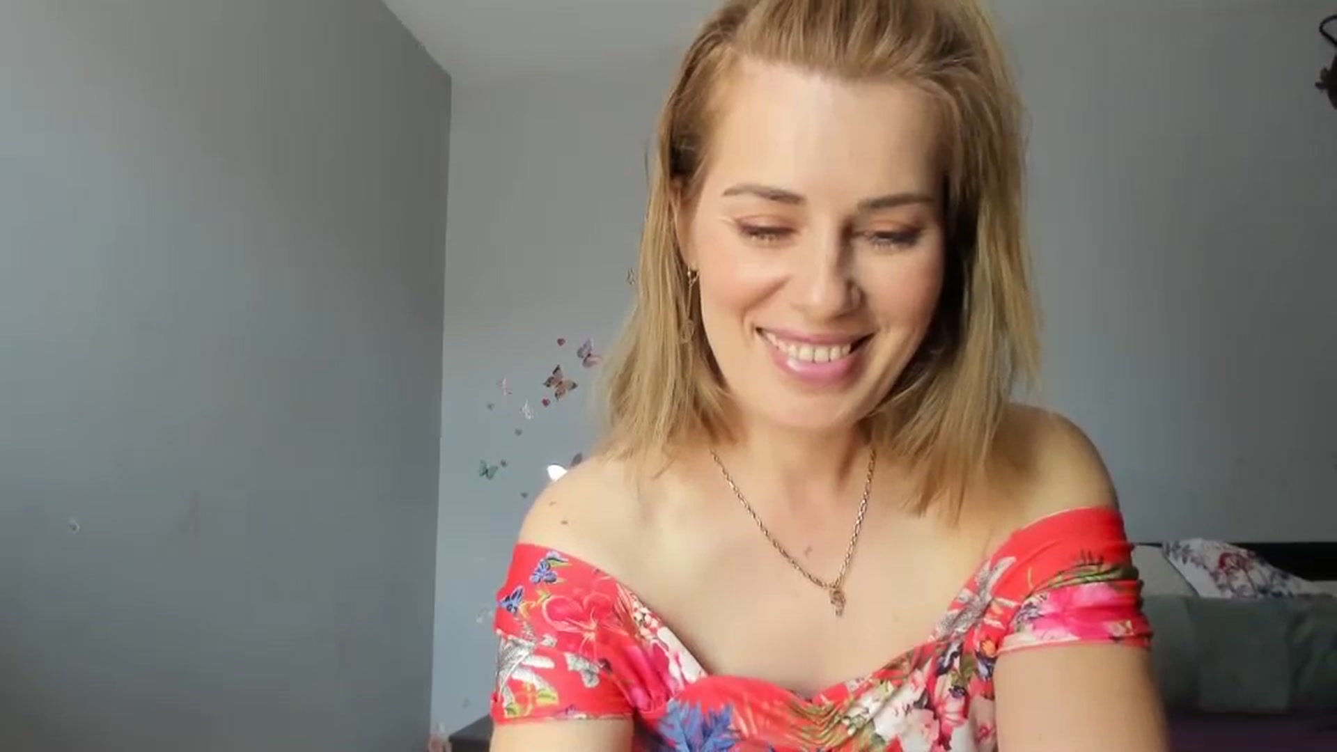 Gallery image thumbnail from PrettyWomen31's myfreecams stream on, 05/15/2024, 07:41 image 10 of 20