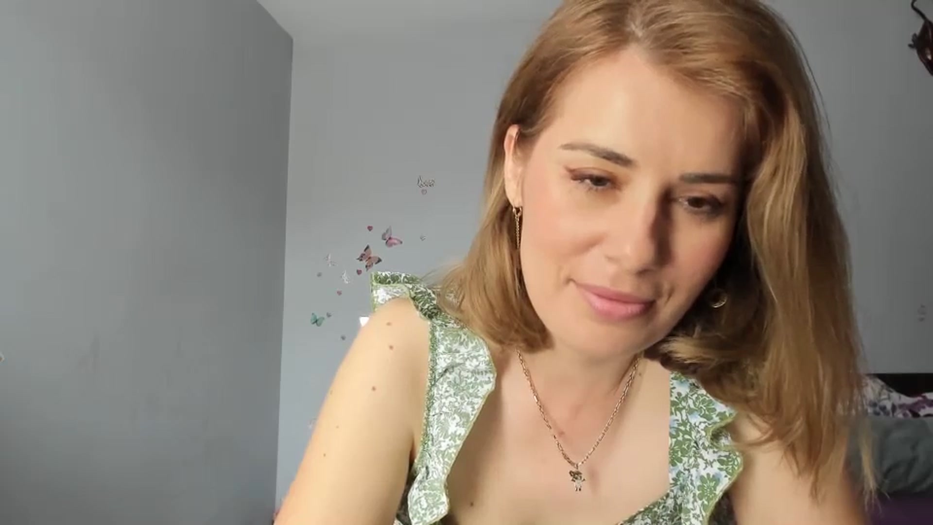 Gallery image thumbnail from PrettyWomen31's myfreecams stream on, 05/18/2024, 07:04 image 3 of 20