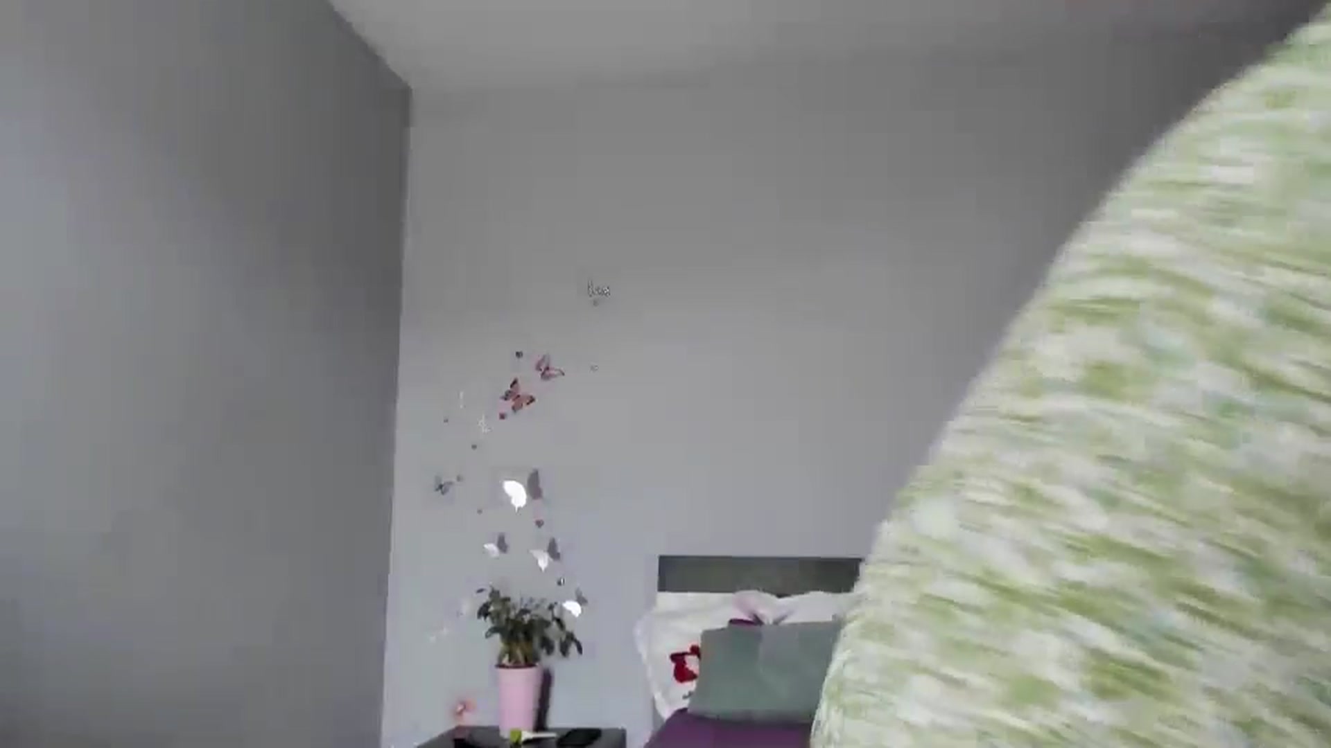 Gallery image thumbnail from PrettyWomen31's myfreecams stream on, 05/18/2024, 07:04 image 13 of 20