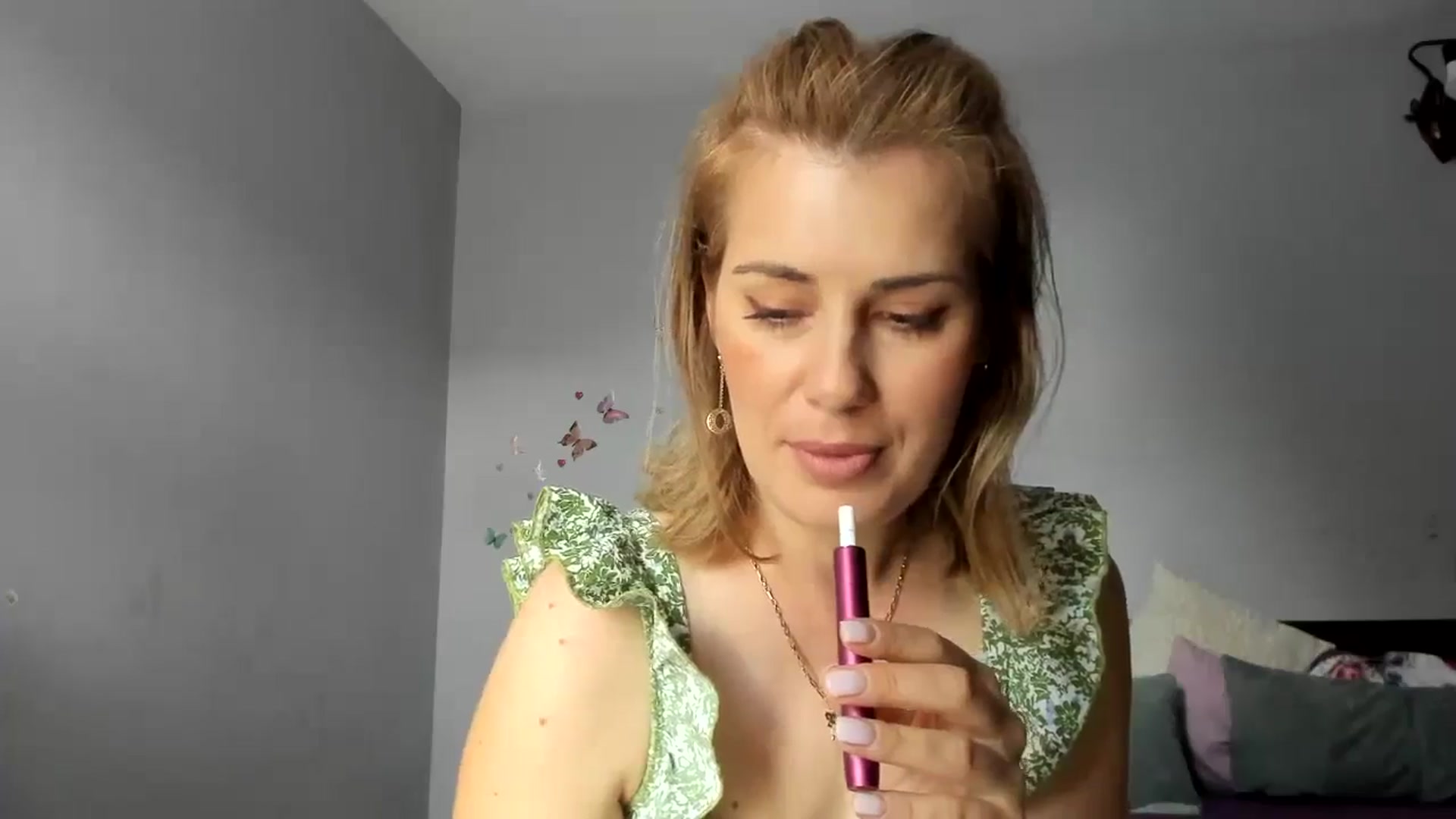 Gallery image thumbnail from PrettyWomen31's myfreecams stream on, 05/30/2024, 08:10 image 17 of 20