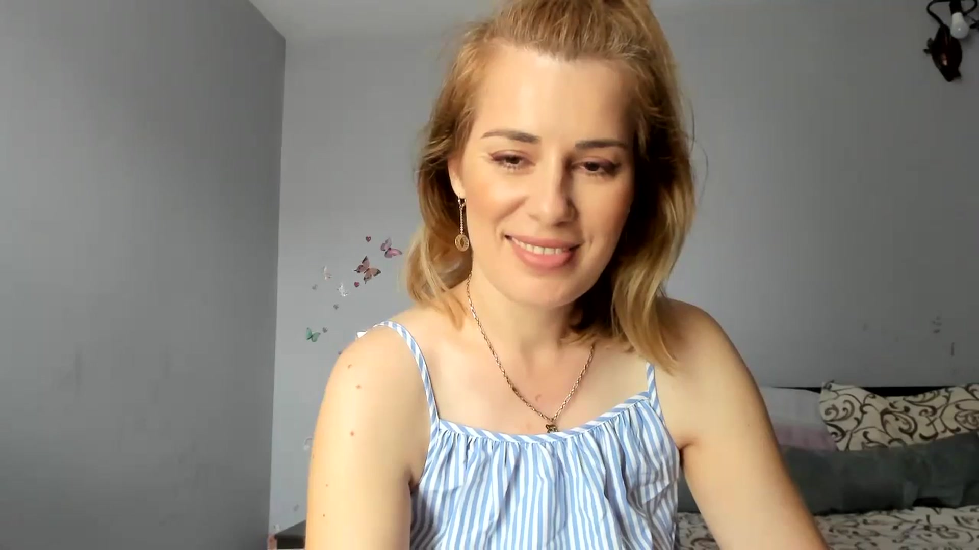 Gallery image thumbnail from PrettyWomen31's myfreecams stream on, 06/04/2024, 08:23 image 2 of 20