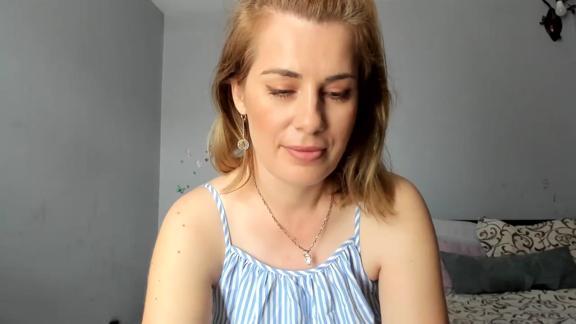 Gallery image thumbnail from PrettyWomen31's myfreecams stream on, 06/04/2024, 08:23 image 9 of 20