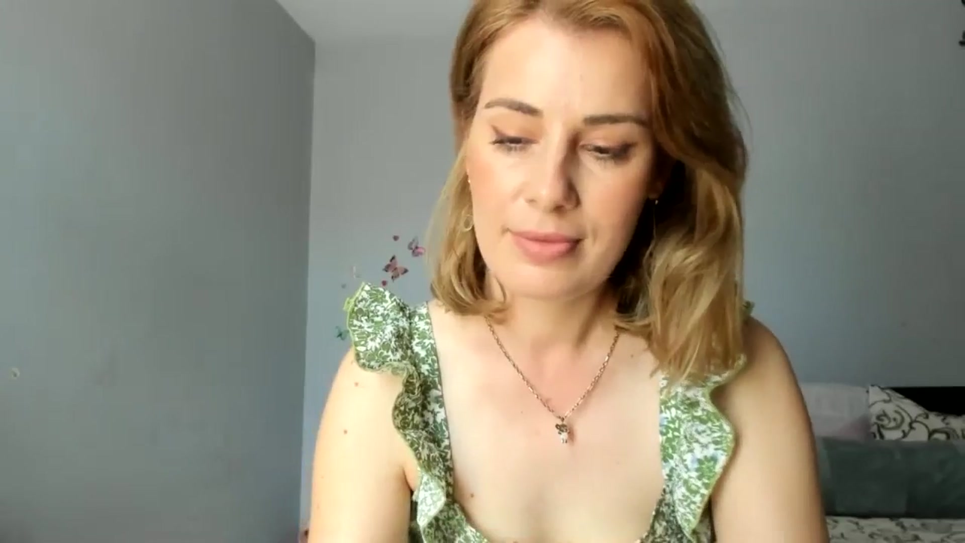 Gallery image thumbnail from PrettyWomen31's myfreecams stream on, 06/06/2024, 08:30 image 9 of 20