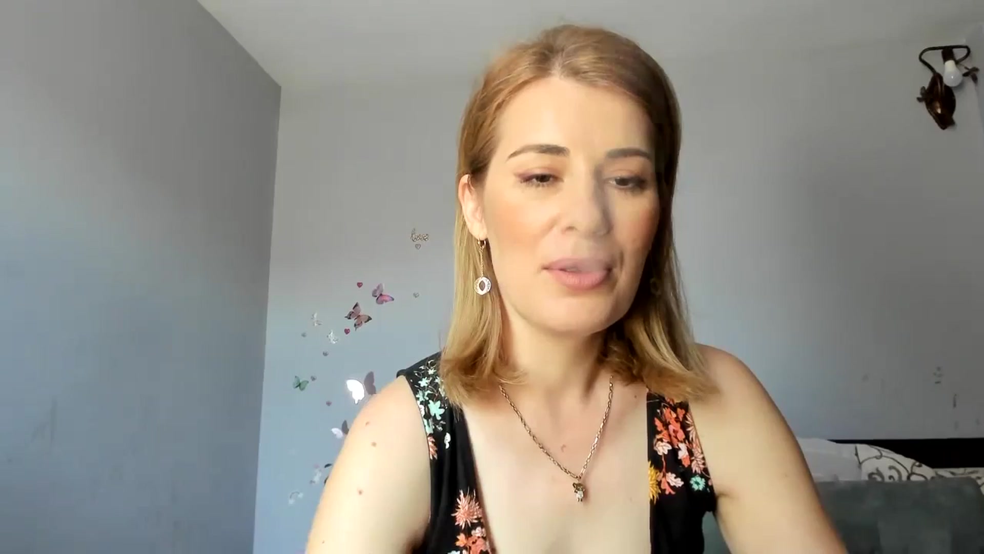 Gallery image thumbnail from PrettyWomen31's myfreecams stream on, 06/17/2024, 07:57 image 2 of 20