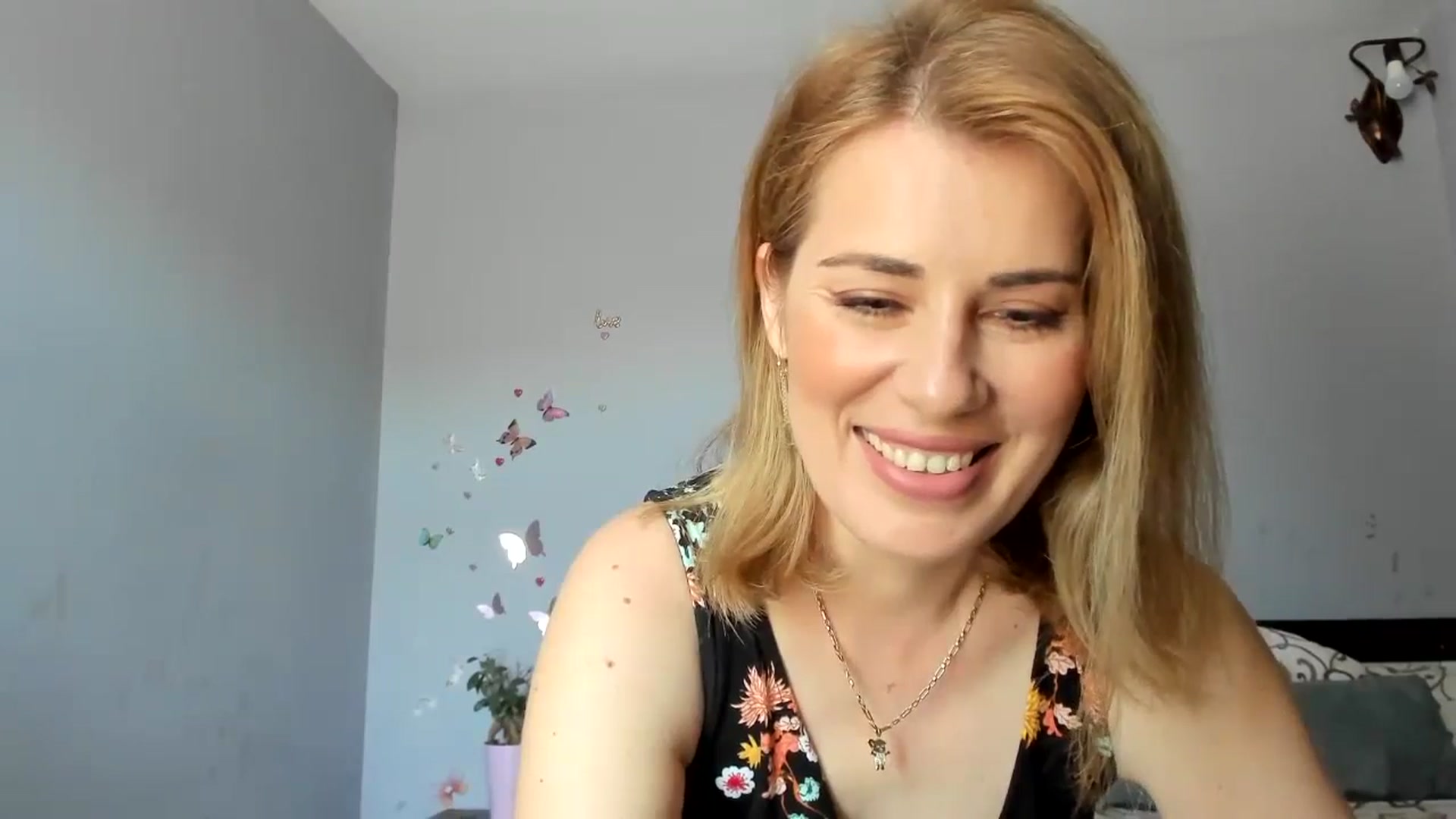 Gallery image thumbnail from PrettyWomen31's myfreecams stream on, 06/17/2024, 07:57 image 5 of 20