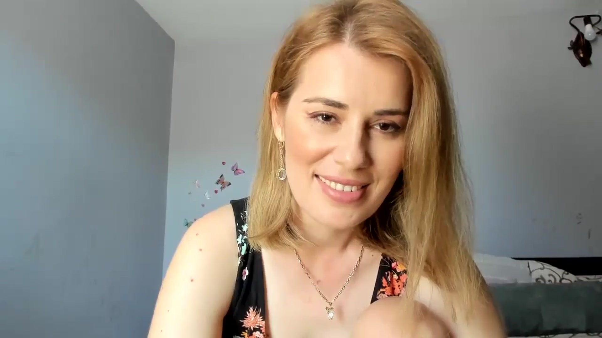 Gallery image thumbnail from PrettyWomen31's myfreecams stream on, 06/17/2024, 07:57 image 10 of 20