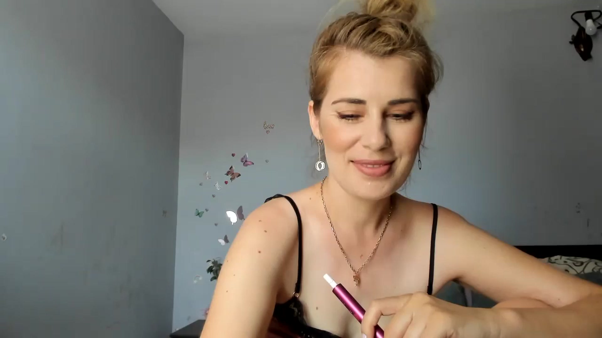 Gallery image thumbnail from PrettyWomen31's myfreecams stream on, 06/24/2024, 07:38 image 2 of 20