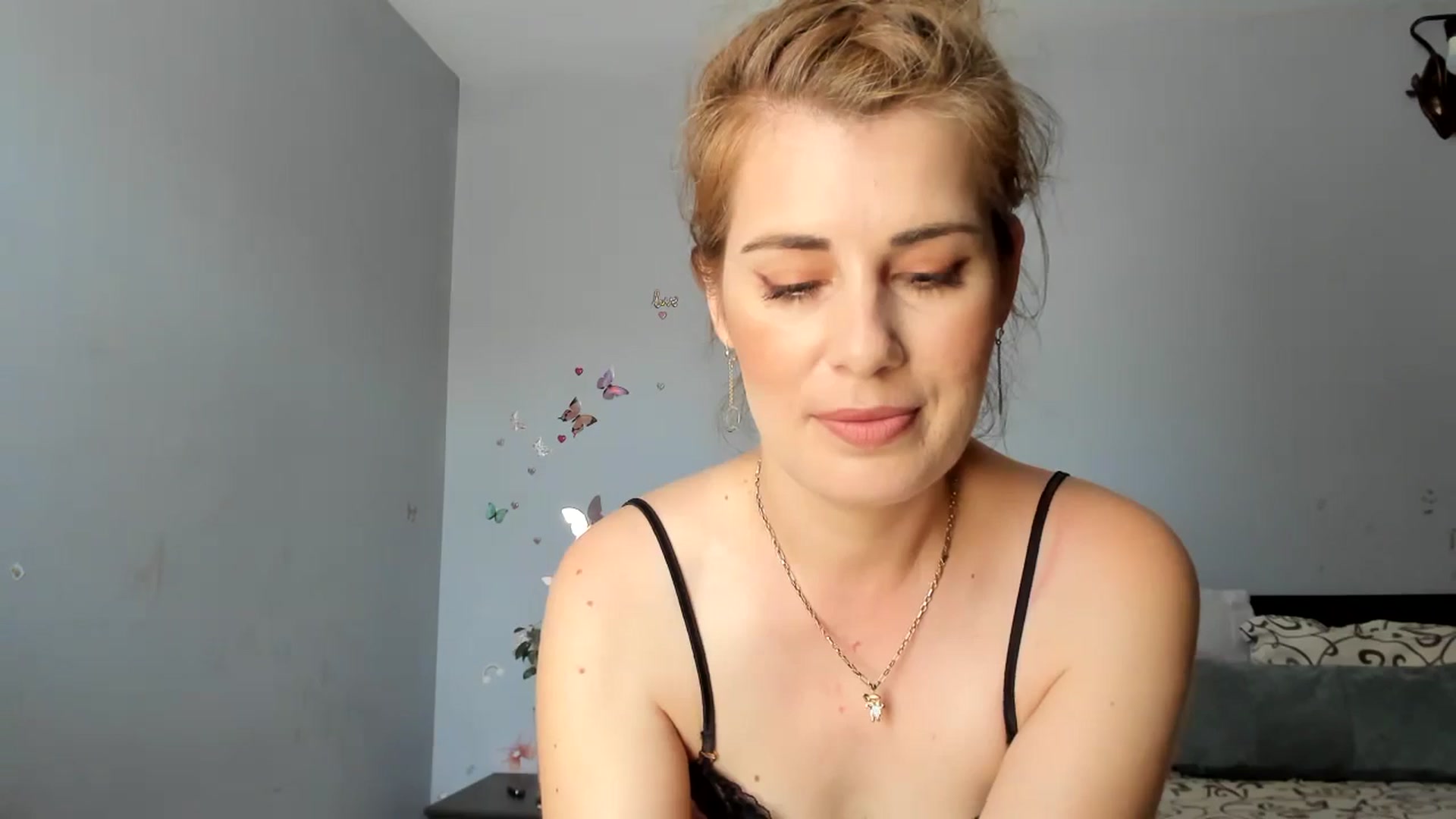 Gallery image thumbnail from PrettyWomen31's myfreecams stream on, 06/24/2024, 07:38 image 17 of 20
