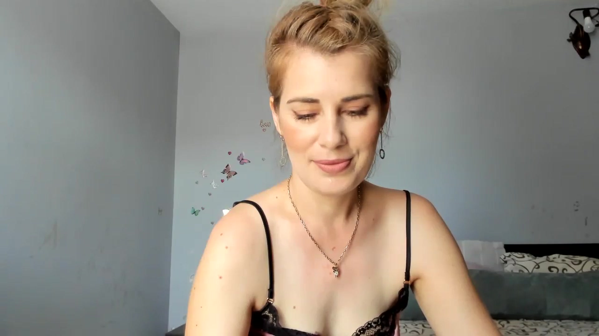 Gallery image thumbnail from PrettyWomen31's myfreecams stream on, 06/24/2024, 07:38 image 3 of 20