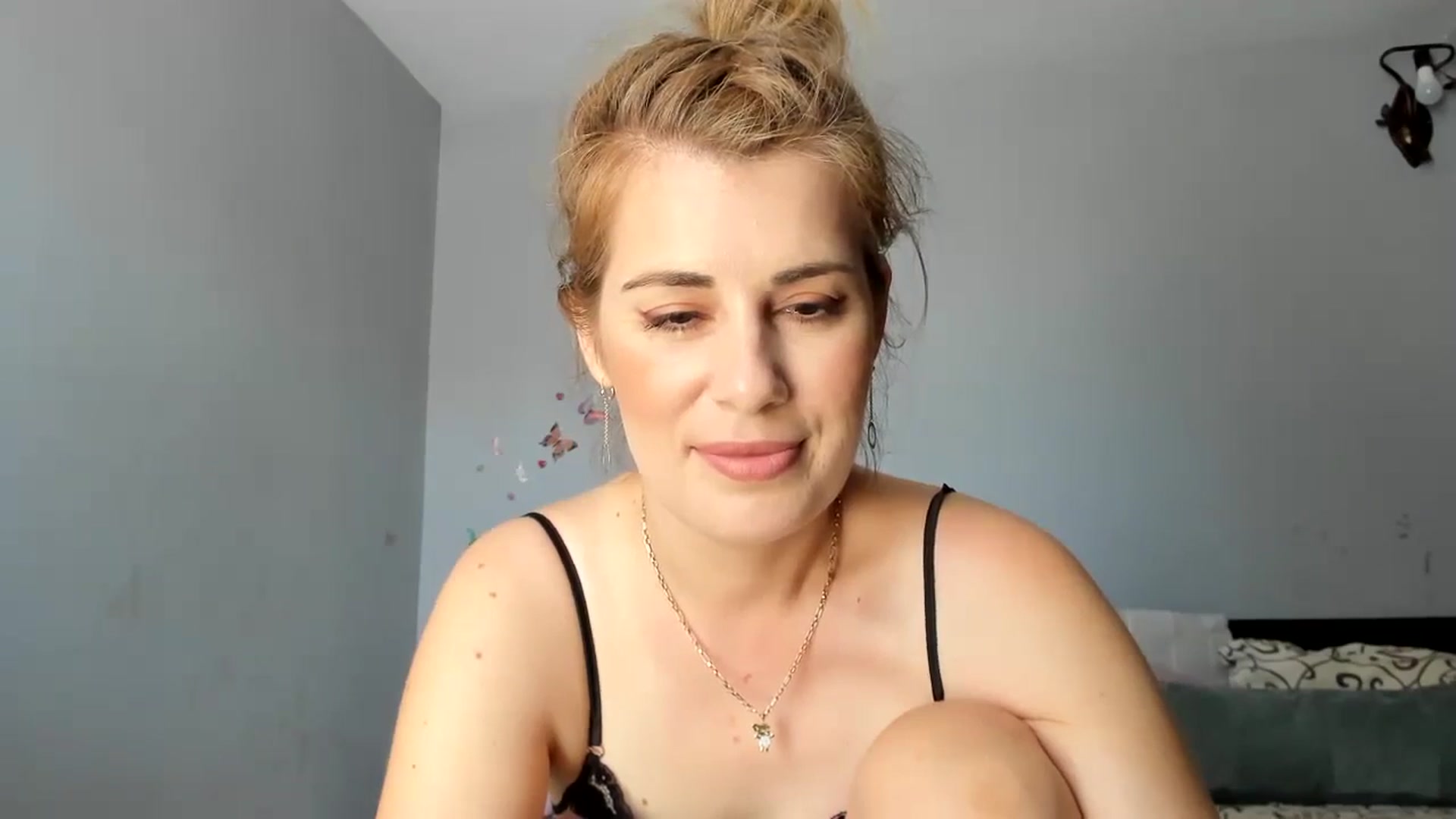 Gallery image thumbnail from PrettyWomen31's myfreecams stream on, 06/24/2024, 08:18 image 10 of 20