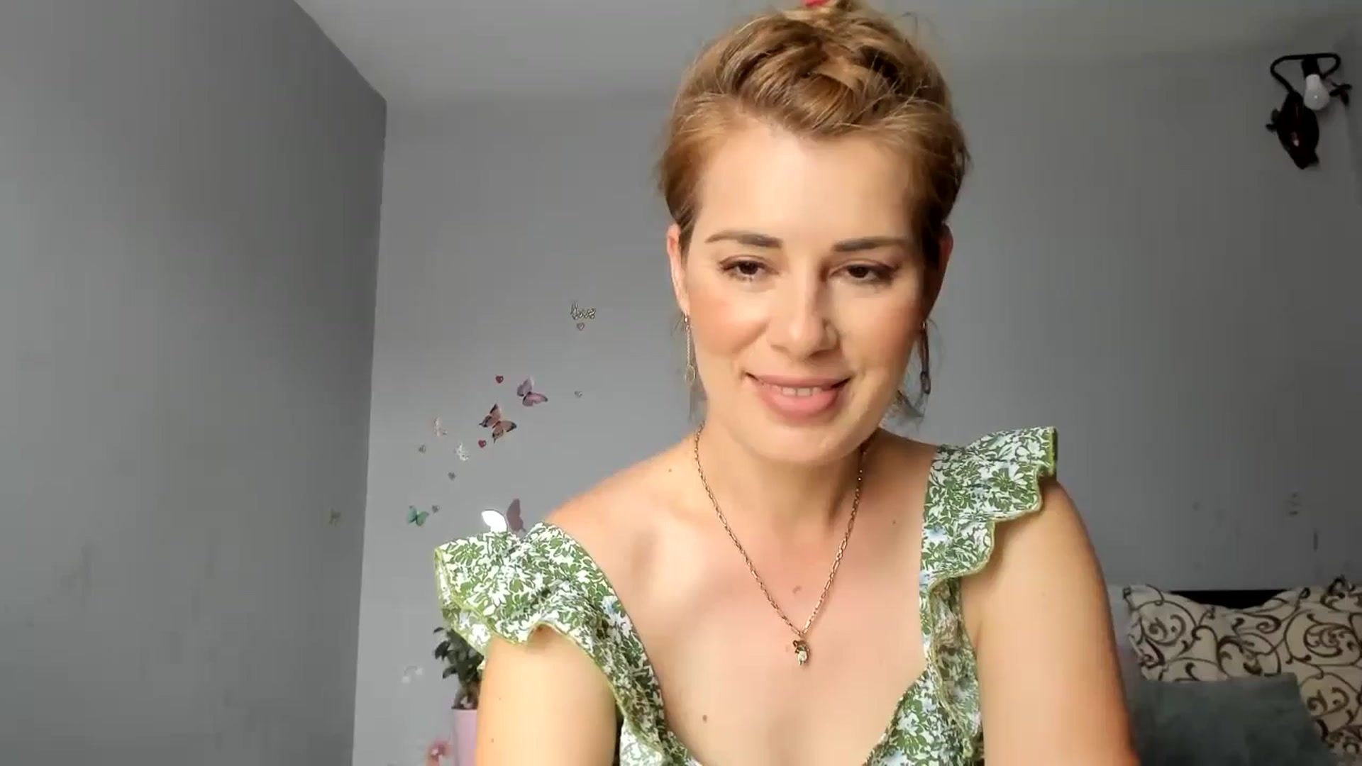 Gallery image thumbnail from PrettyWomen31's myfreecams stream on, 06/25/2024, 06:56 image 1 of 20