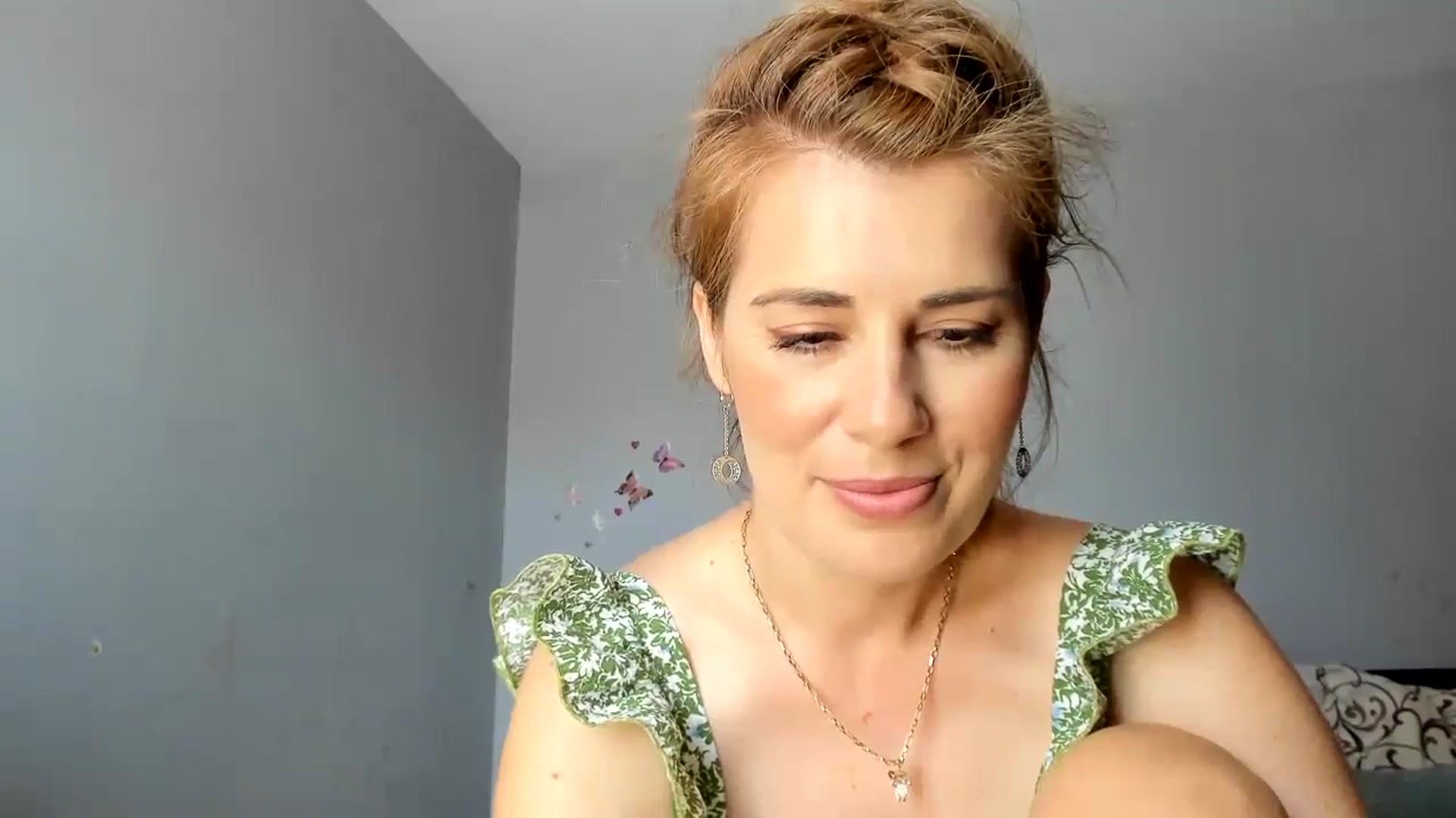 Gallery image thumbnail from PrettyWomen31's myfreecams stream on, 06/25/2024, 07:43 image 7 of 20