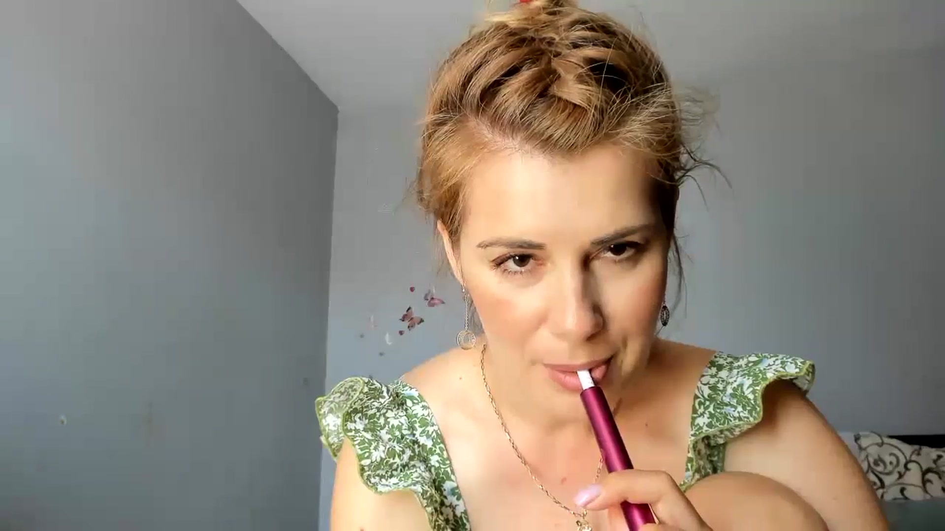 Gallery image thumbnail from PrettyWomen31's myfreecams stream on, 06/25/2024, 07:43 image 15 of 20