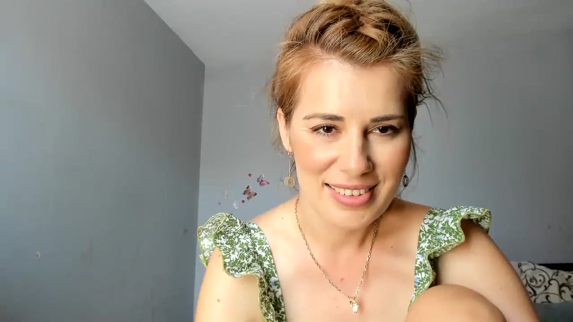 Gallery image thumbnail from PrettyWomen31's myfreecams stream on, 06/25/2024, 07:43 image 6 of 20