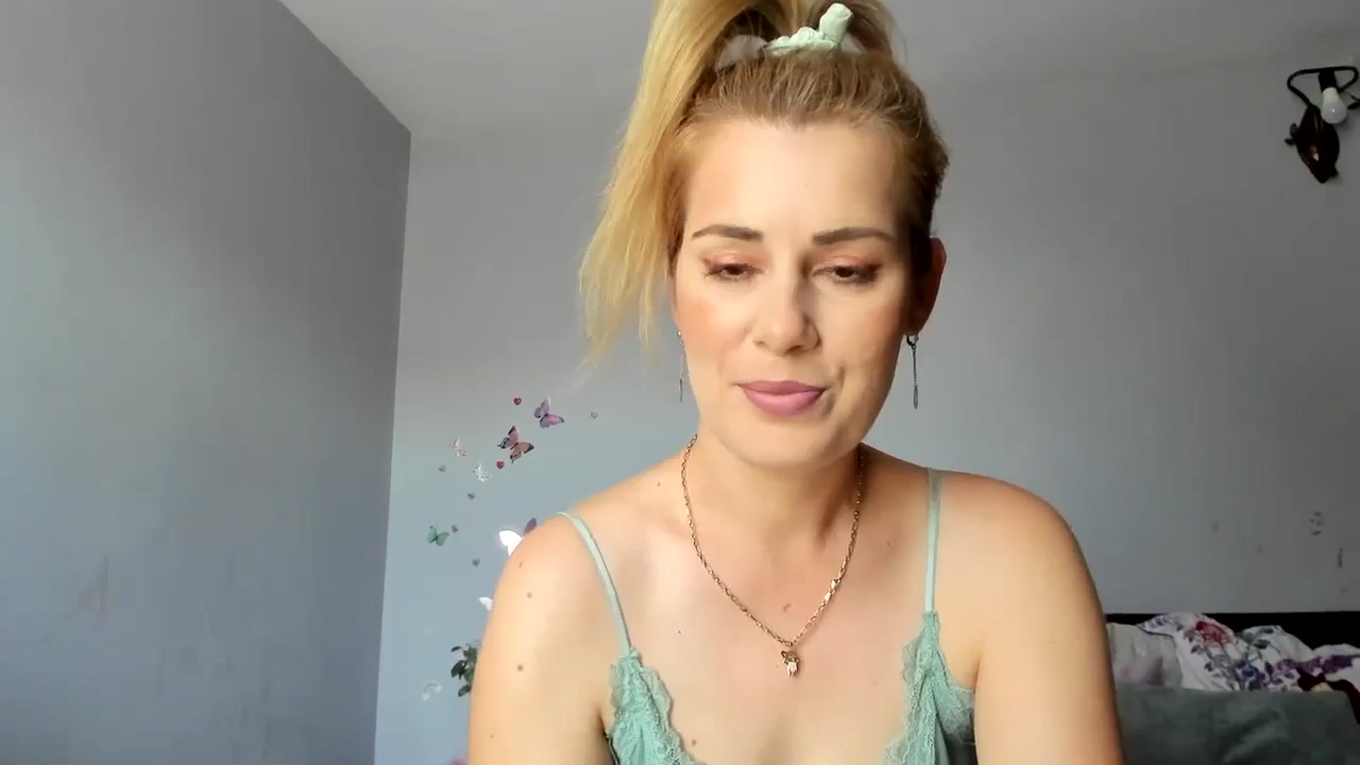 Gallery image thumbnail from PrettyWomen31's myfreecams stream on, 06/27/2024, 05:55 image 2 of 20