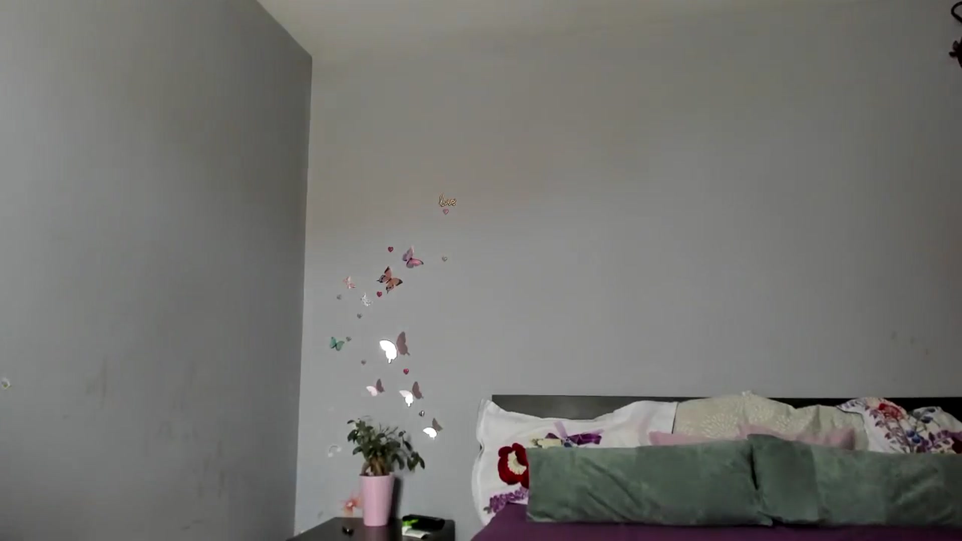 Gallery image thumbnail from PrettyWomen31's myfreecams stream on, 06/27/2024, 08:23 image 15 of 20