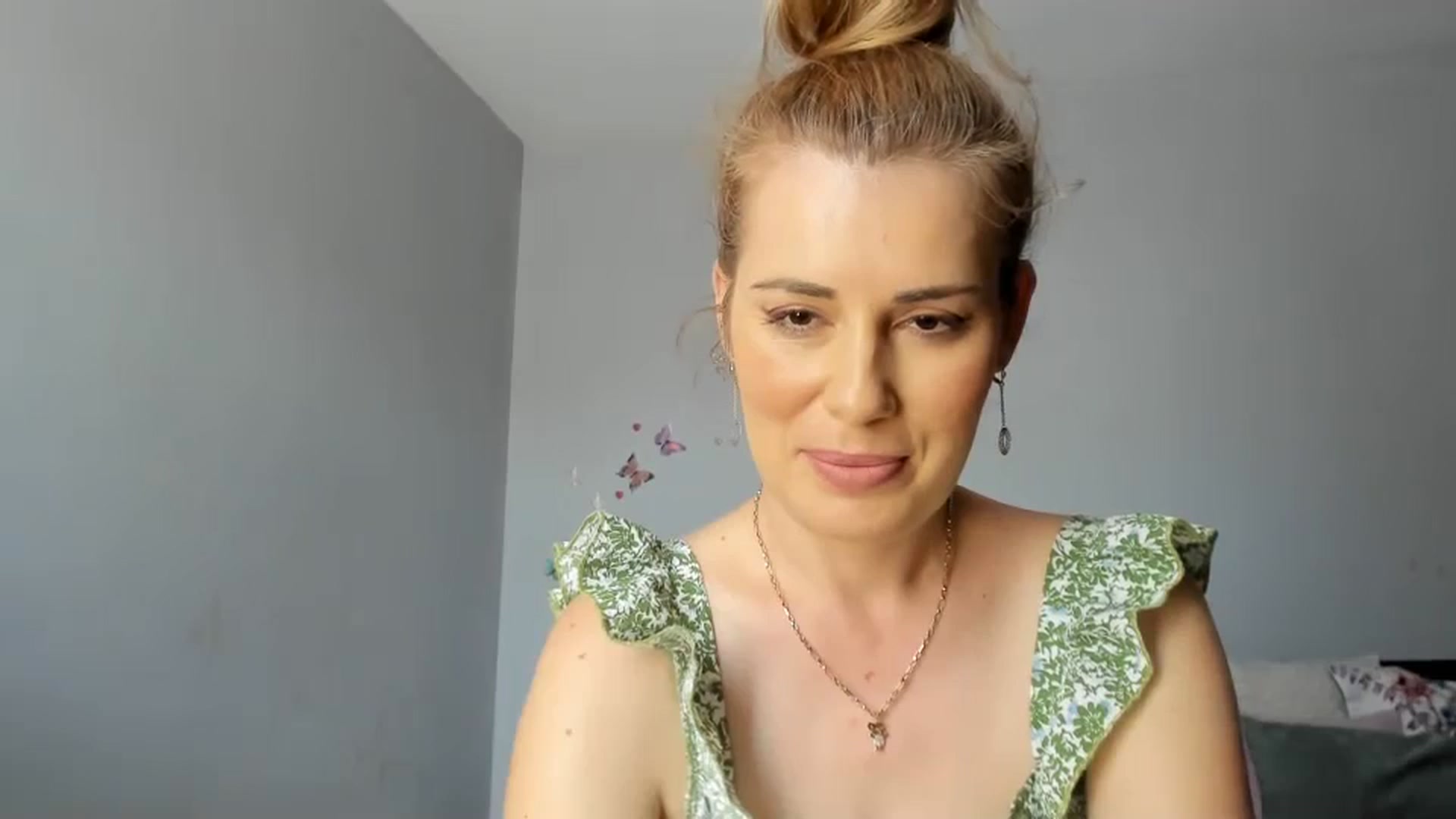 Gallery image thumbnail from PrettyWomen31's myfreecams stream on, 07/12/2024, 07:57 image 14 of 20