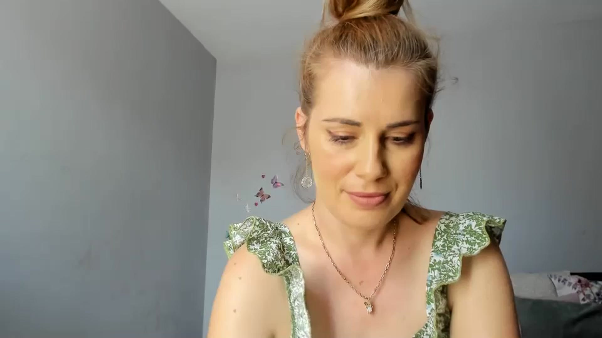 Gallery image thumbnail from PrettyWomen31's myfreecams stream on, 07/12/2024, 07:57 image 13 of 20