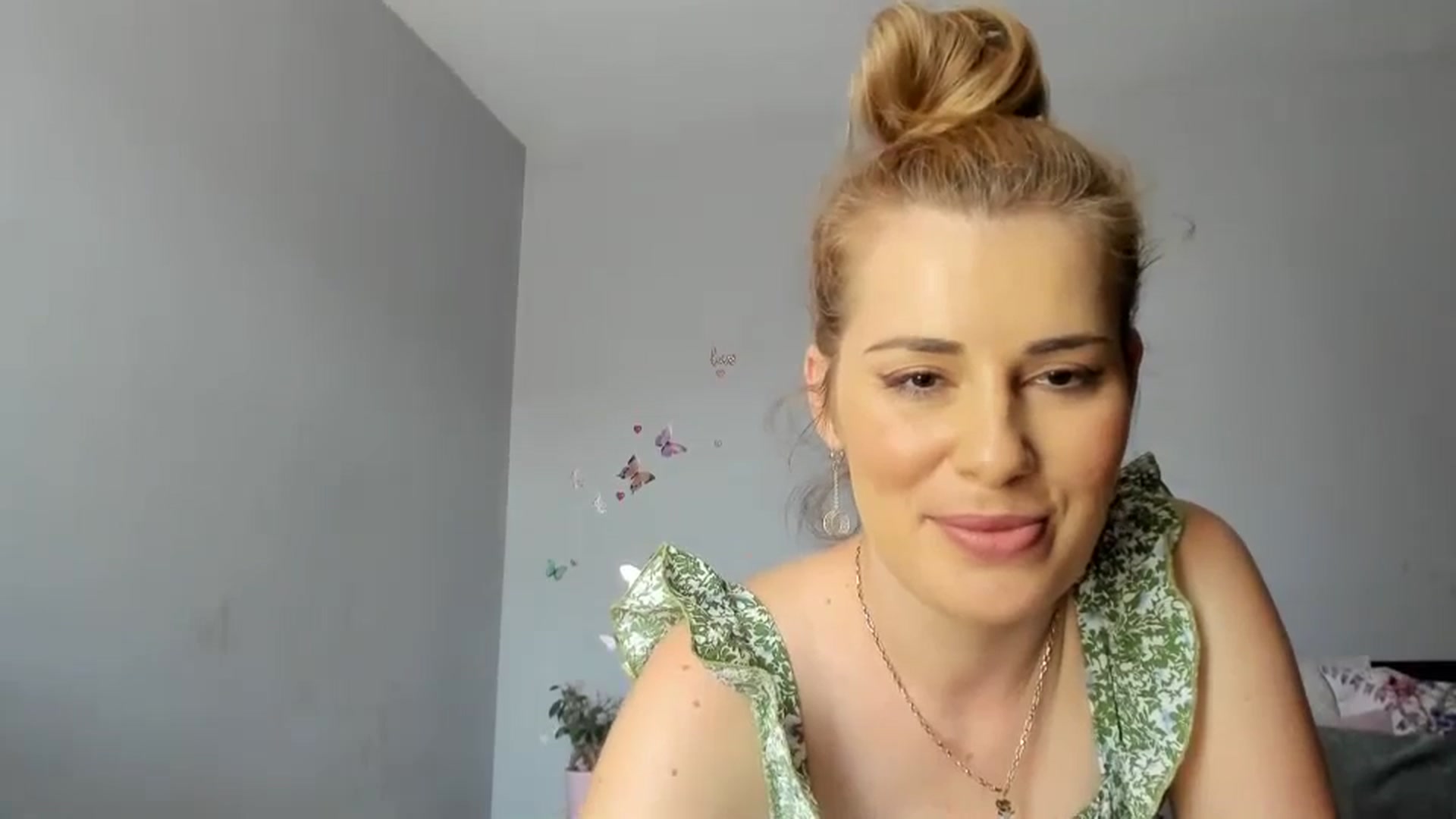 Gallery image thumbnail from PrettyWomen31's myfreecams stream on, 07/12/2024, 07:57 image 5 of 20