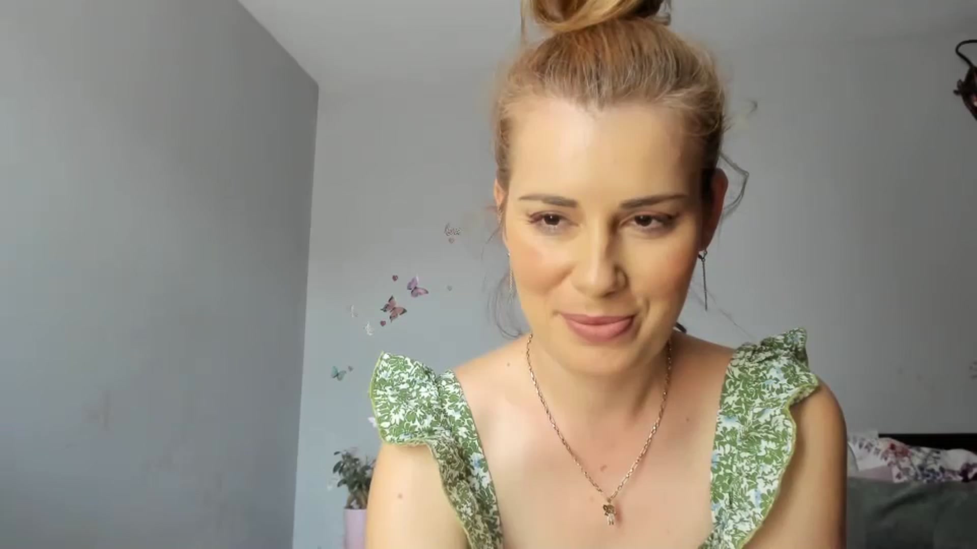 Gallery image thumbnail from PrettyWomen31's myfreecams stream on, 07/12/2024, 07:57 image 2 of 20