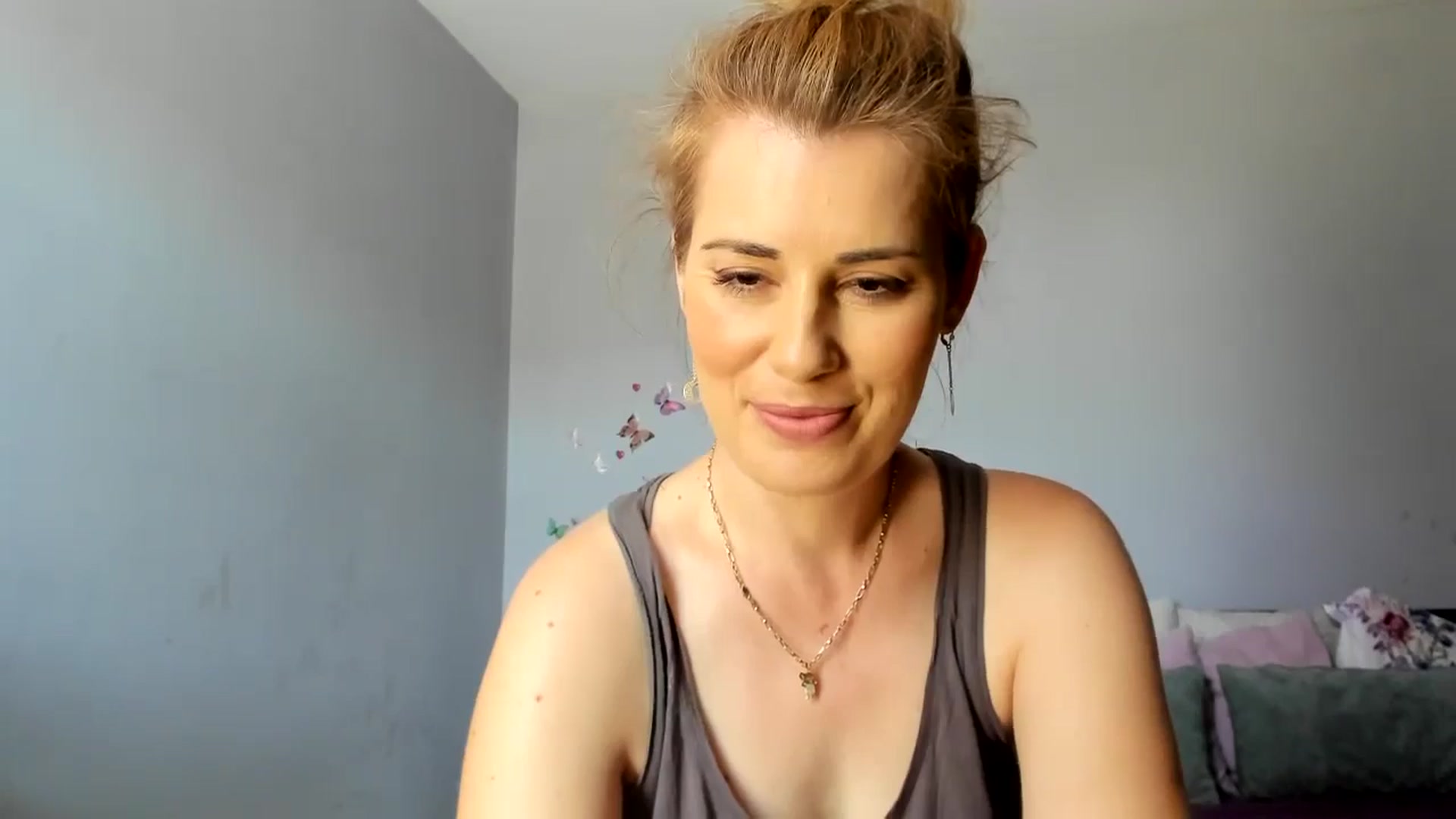 Gallery image thumbnail from PrettyWomen31's myfreecams stream on, 07/13/2024, 07:14 image 17 of 20