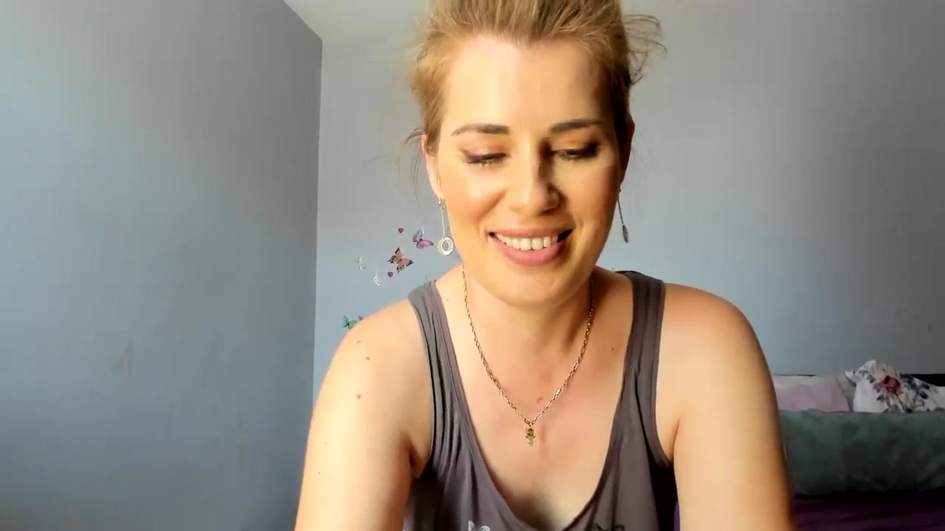 Gallery image thumbnail from PrettyWomen31's myfreecams stream on, 07/13/2024, 08:16 image 14 of 20