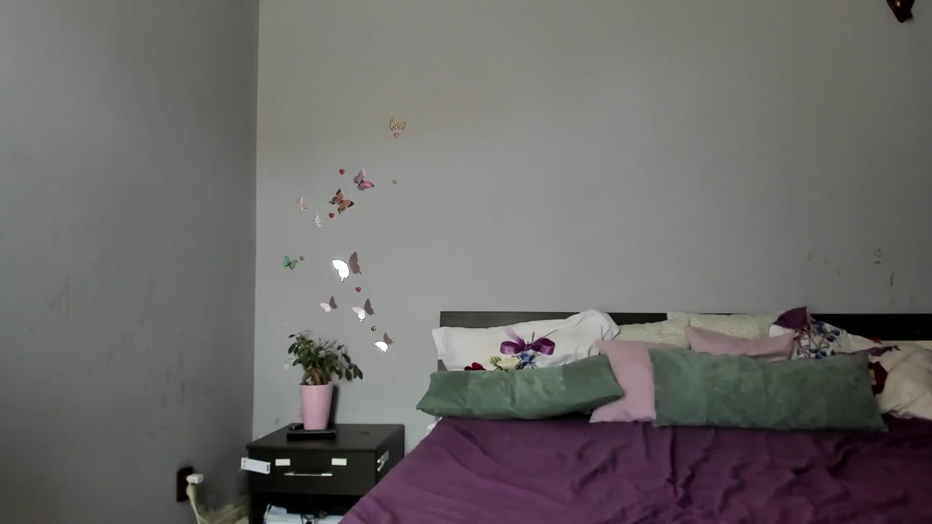 Gallery image thumbnail from PrettyWomen31's myfreecams stream on, 07/14/2024, 07:51 image 8 of 20