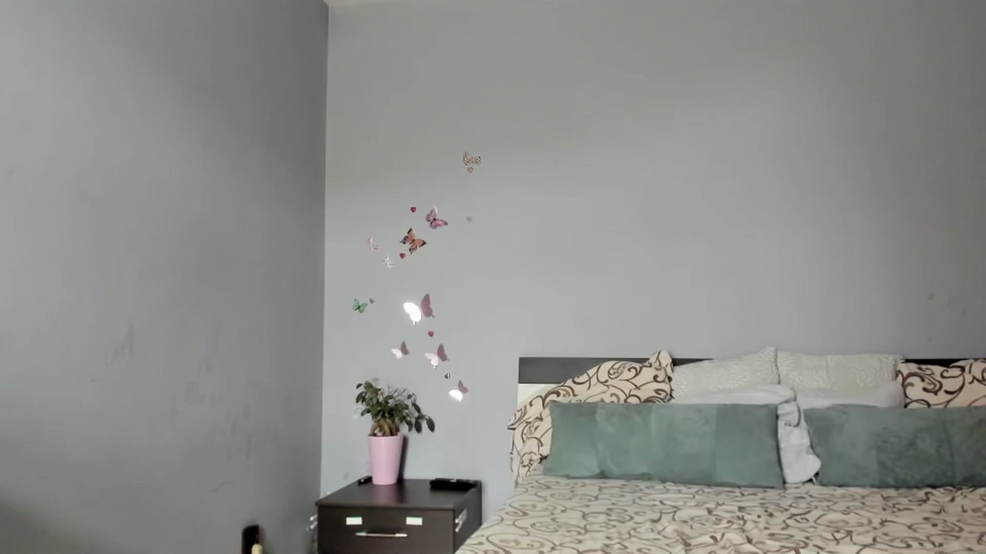 Gallery image thumbnail from PrettyWomen31's myfreecams stream on, 07/30/2024, 08:14 image 12 of 20