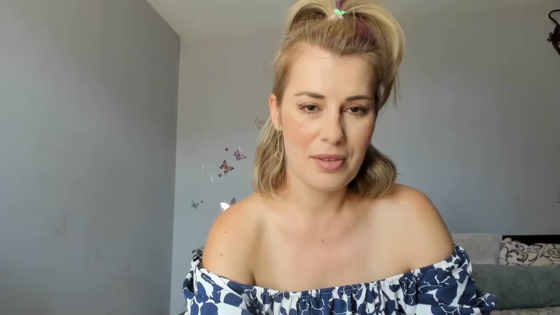 Gallery image thumbnail from PrettyWomen31's myfreecams stream on, 07/31/2024, 07:18 image 4 of 20