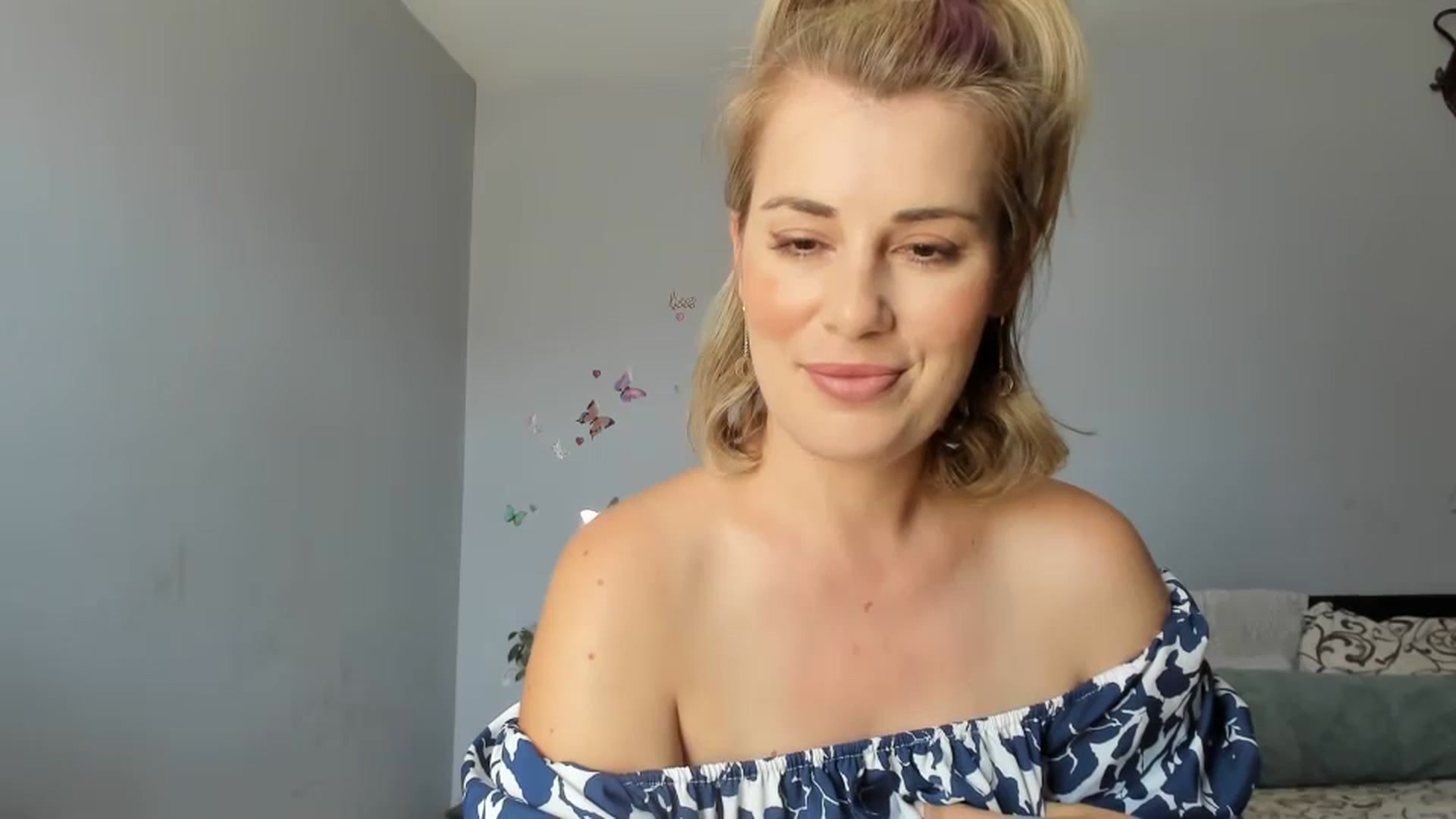 Gallery image thumbnail from PrettyWomen31's myfreecams stream on, 07/31/2024, 07:18 image 17 of 20