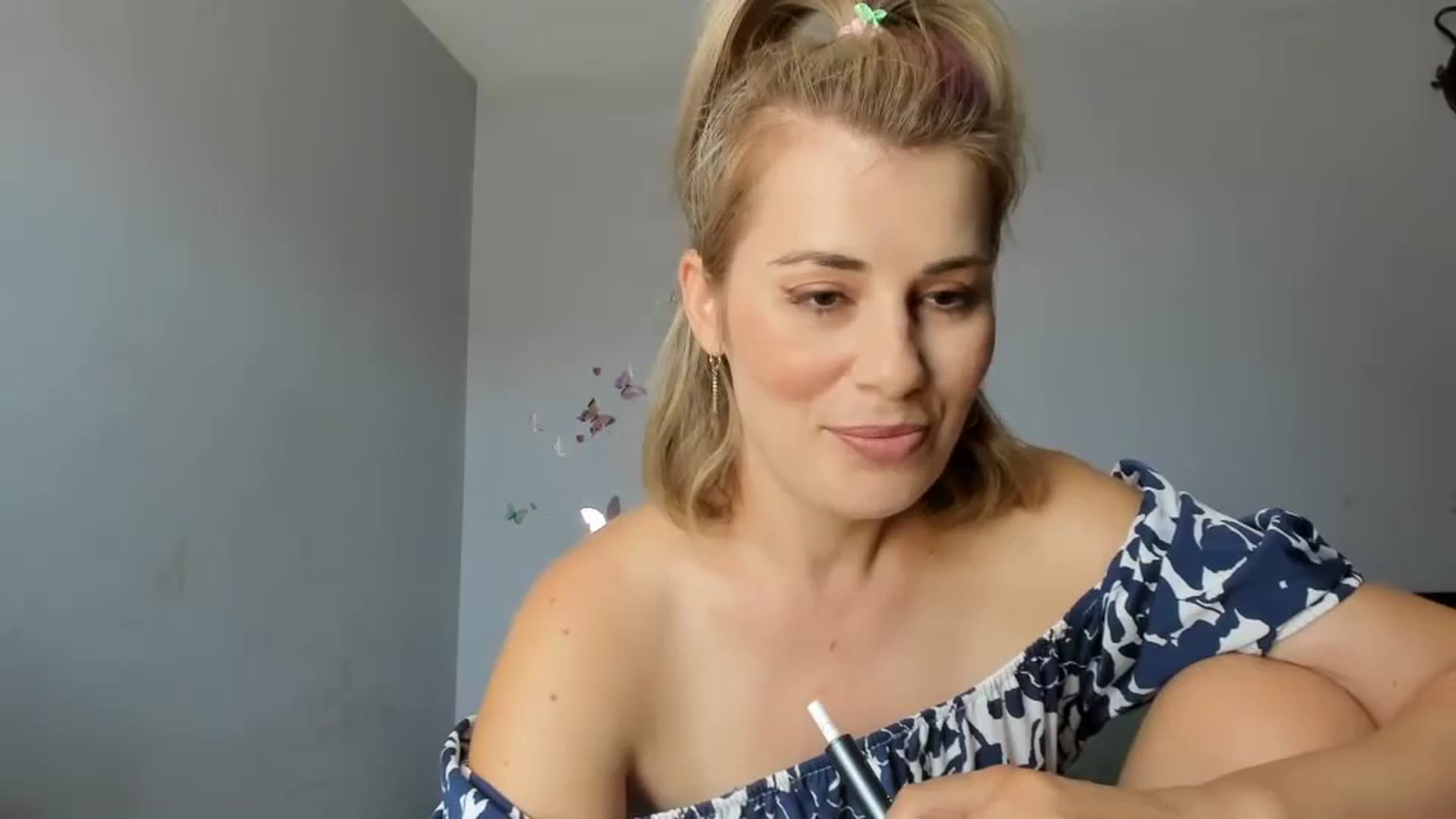 Gallery image thumbnail from PrettyWomen31's myfreecams stream on, 07/31/2024, 07:18 image 13 of 20
