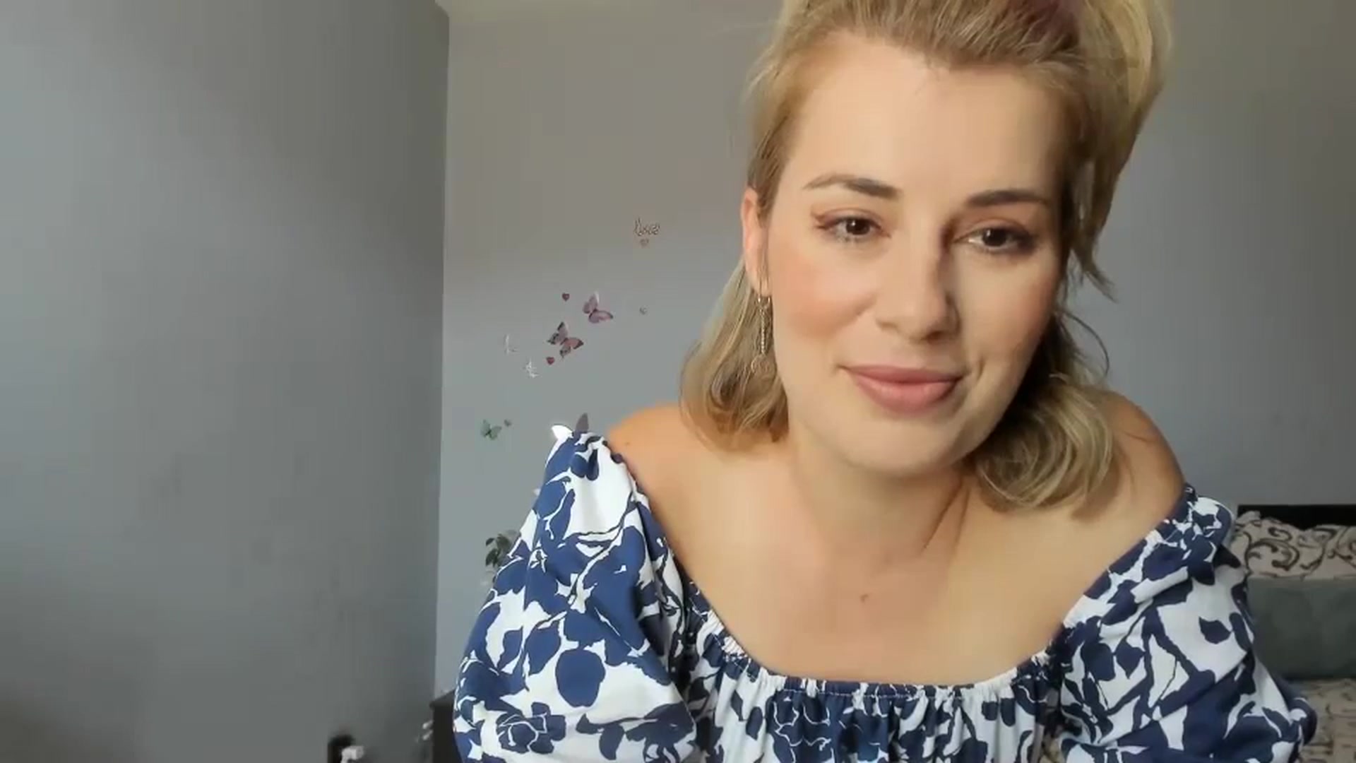 Gallery image thumbnail from PrettyWomen31's myfreecams stream on, 07/31/2024, 07:18 image 2 of 20