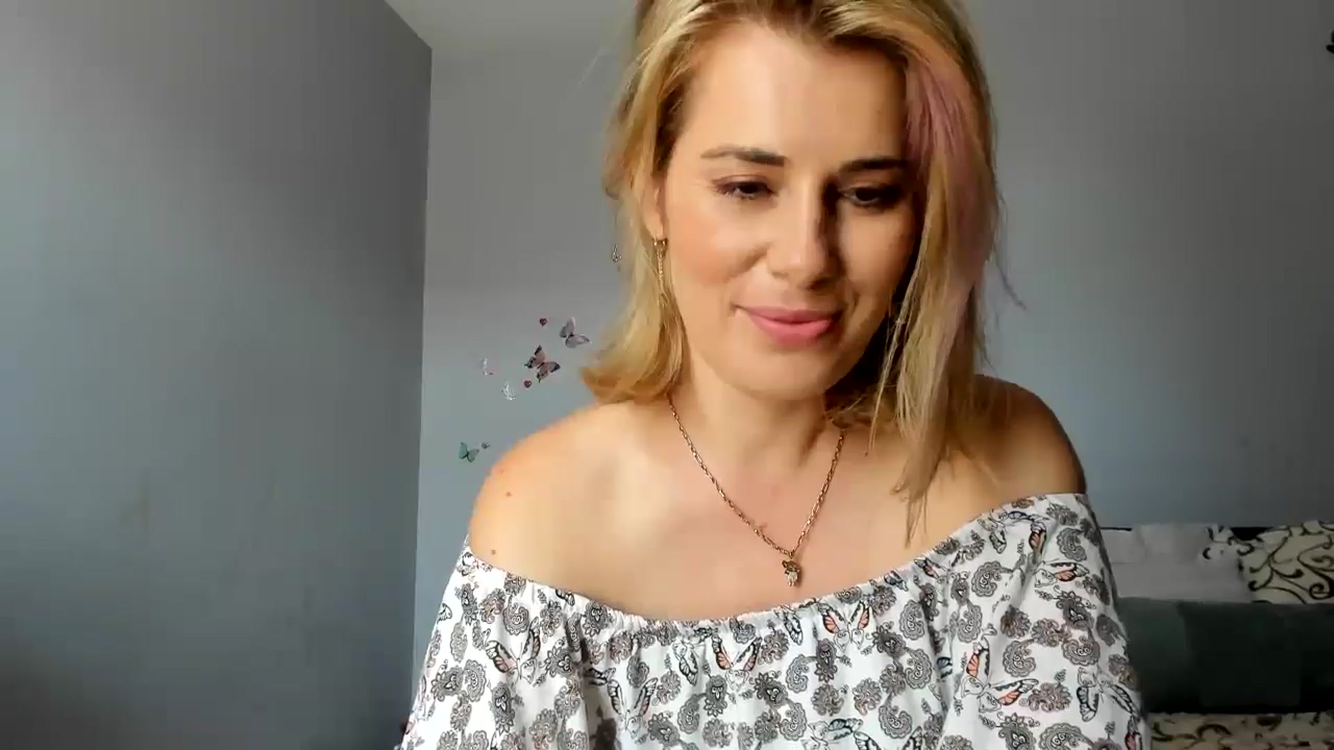 Gallery image thumbnail from PrettyWomen31's myfreecams stream on, 08/12/2024, 06:42 image 10 of 20