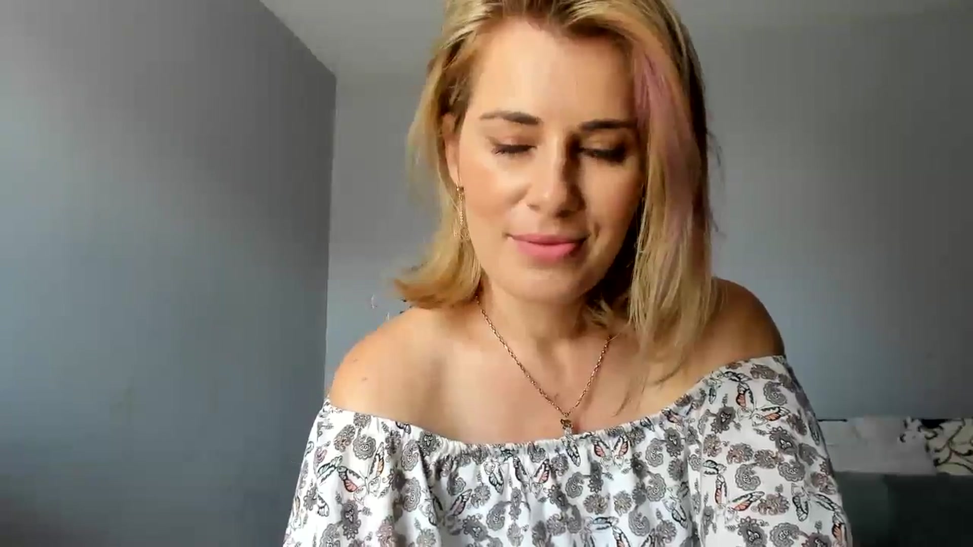 Gallery image thumbnail from PrettyWomen31's myfreecams stream on, 08/12/2024, 06:42 image 2 of 20
