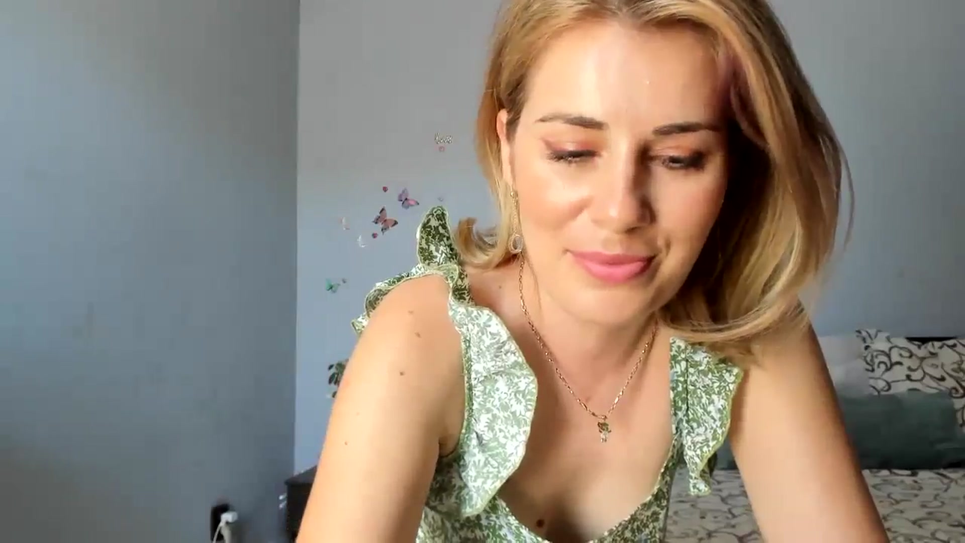 Gallery image thumbnail from PrettyWomen31's myfreecams stream on, 08/13/2024, 07:55 image 7 of 20