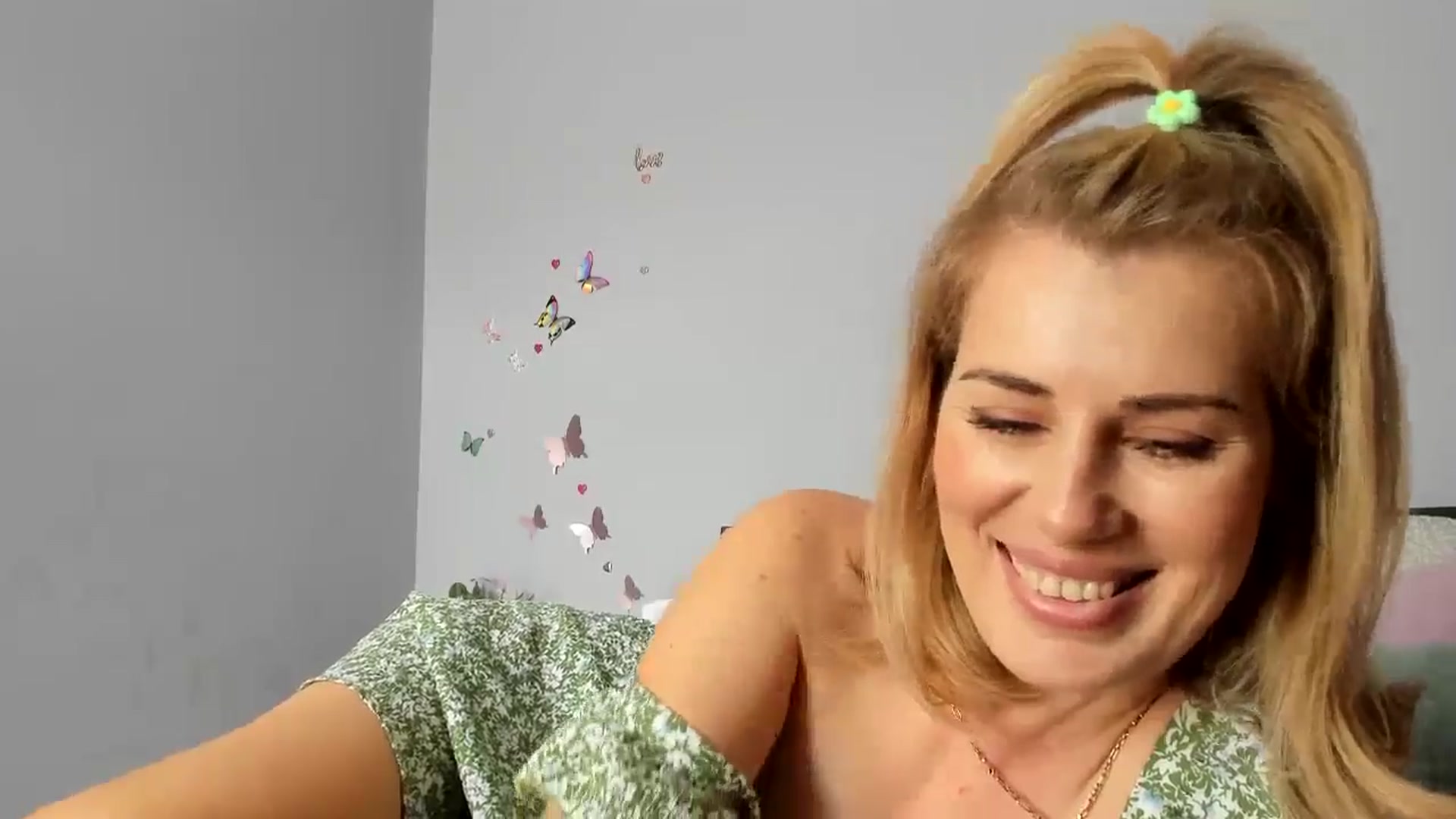 Gallery image thumbnail from PrettyWomen31's myfreecams stream on, 09/02/2024, 08:21 image 11 of 20
