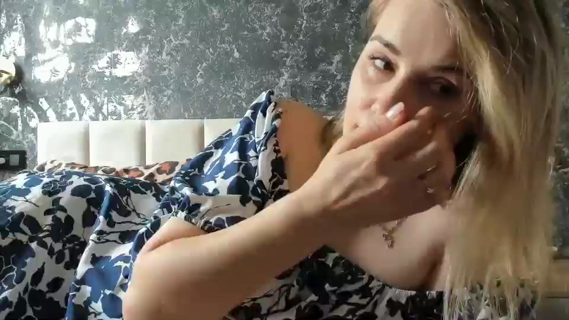 Gallery image thumbnail from PrettyWomen31's myfreecams stream on, 05/06/2025, 08:21 image 1 of 20